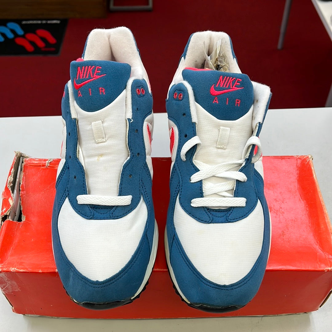 SZ 11 Men. 1992 Nike Air Icarus