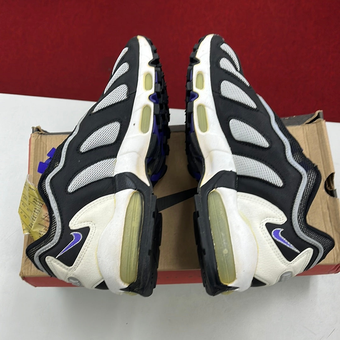SZ 9.5 Men. 1996 Nike Air Max Concord.