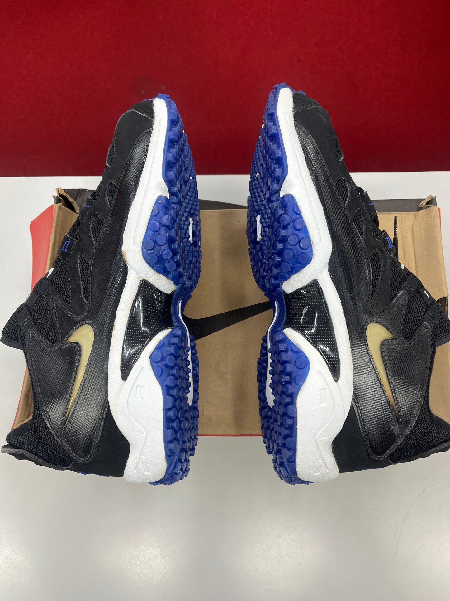 SZ 13 Men. 1996 Nike Air Turf Raider Low Royal.