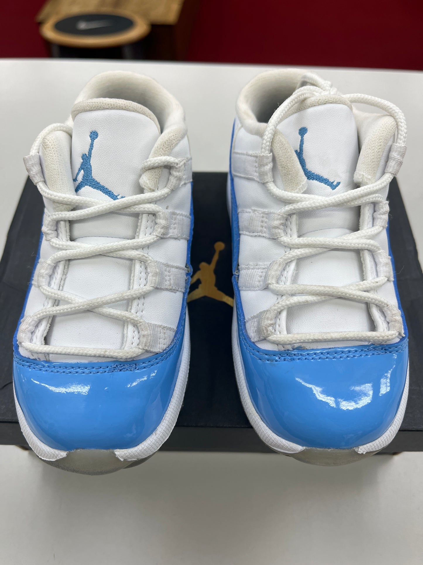 SZ 8C. Used 2016 Jordan 11 Retro Univ Blue.