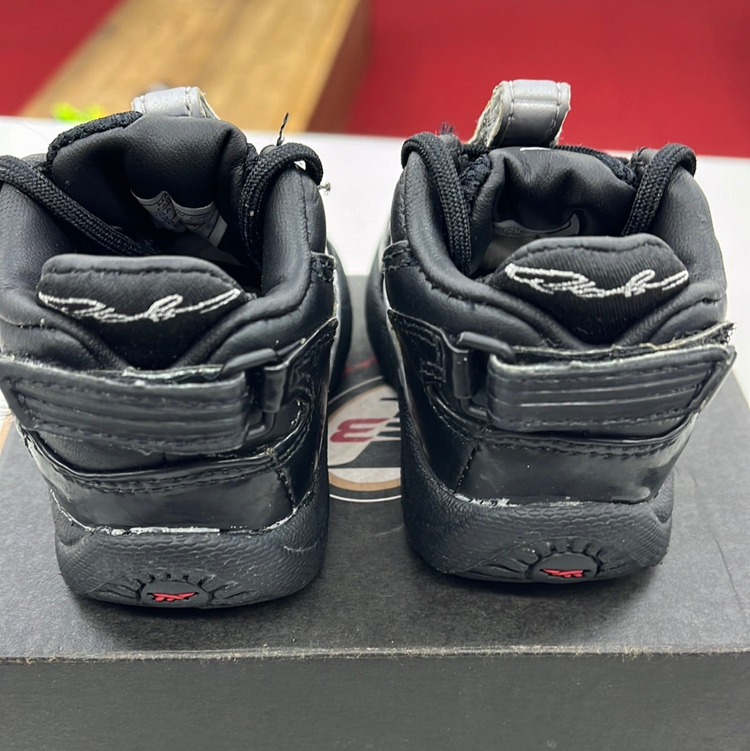 SZ 2C. 2000 Baby Reebok Answer IV Allen Iverson.