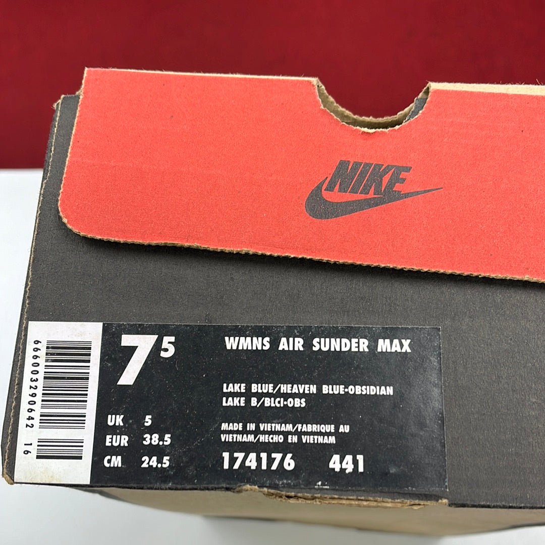 SZ 7.5 Women. 1999 Nike air Sunder Max.