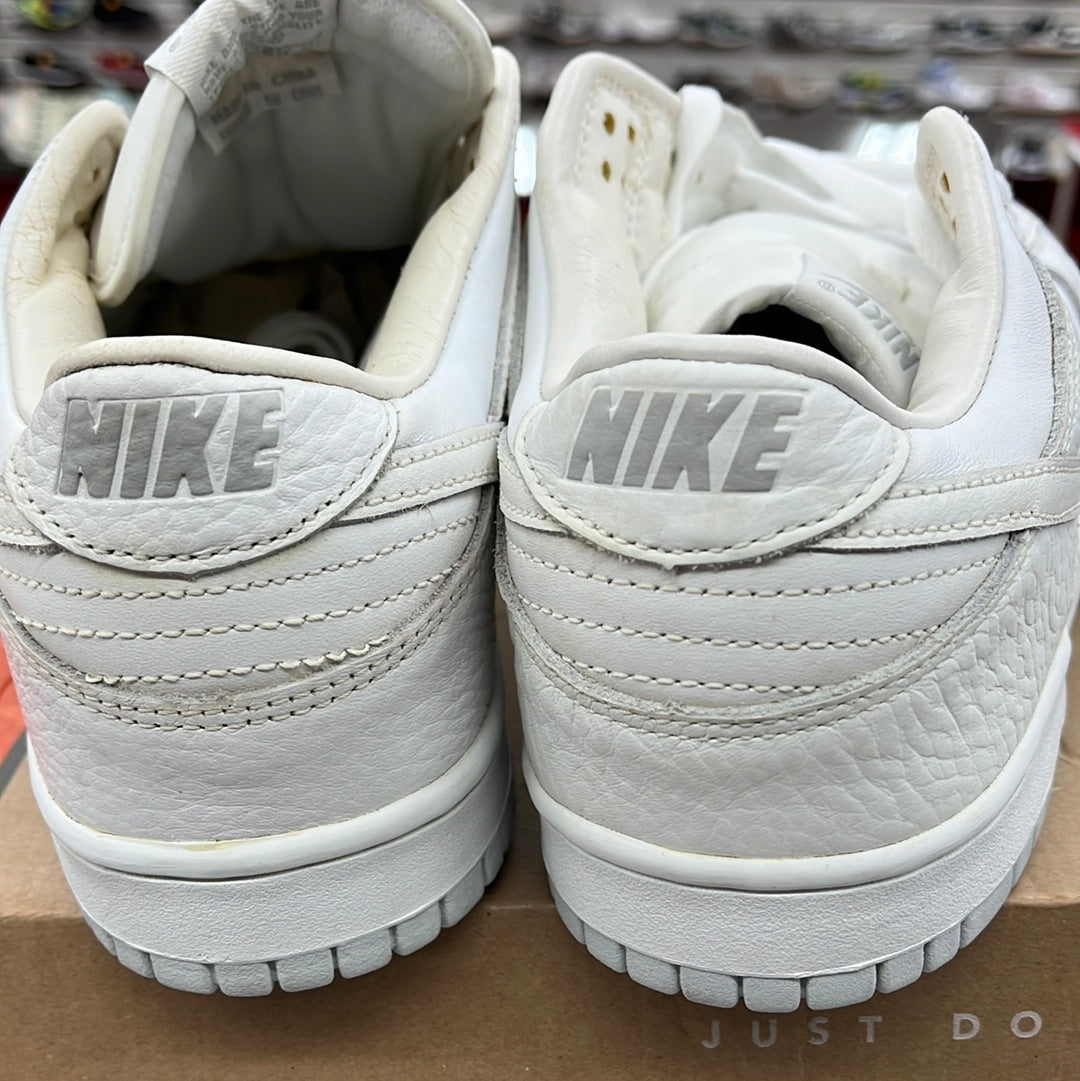 SZ 11.5 Men. 2003 Nike Dunk Low Pro.