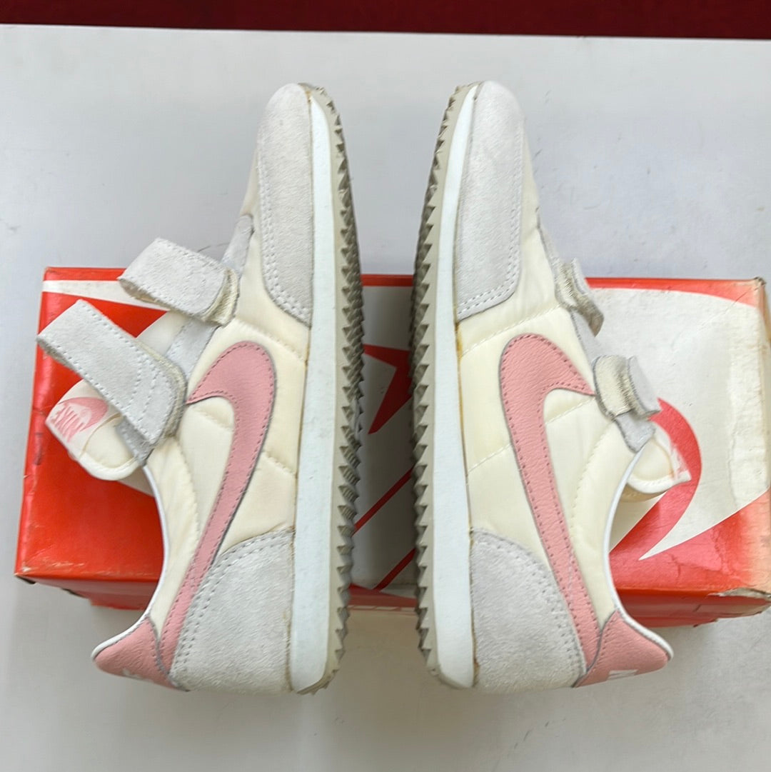 SZ 3.5Y. 1984 Nike Dyno.