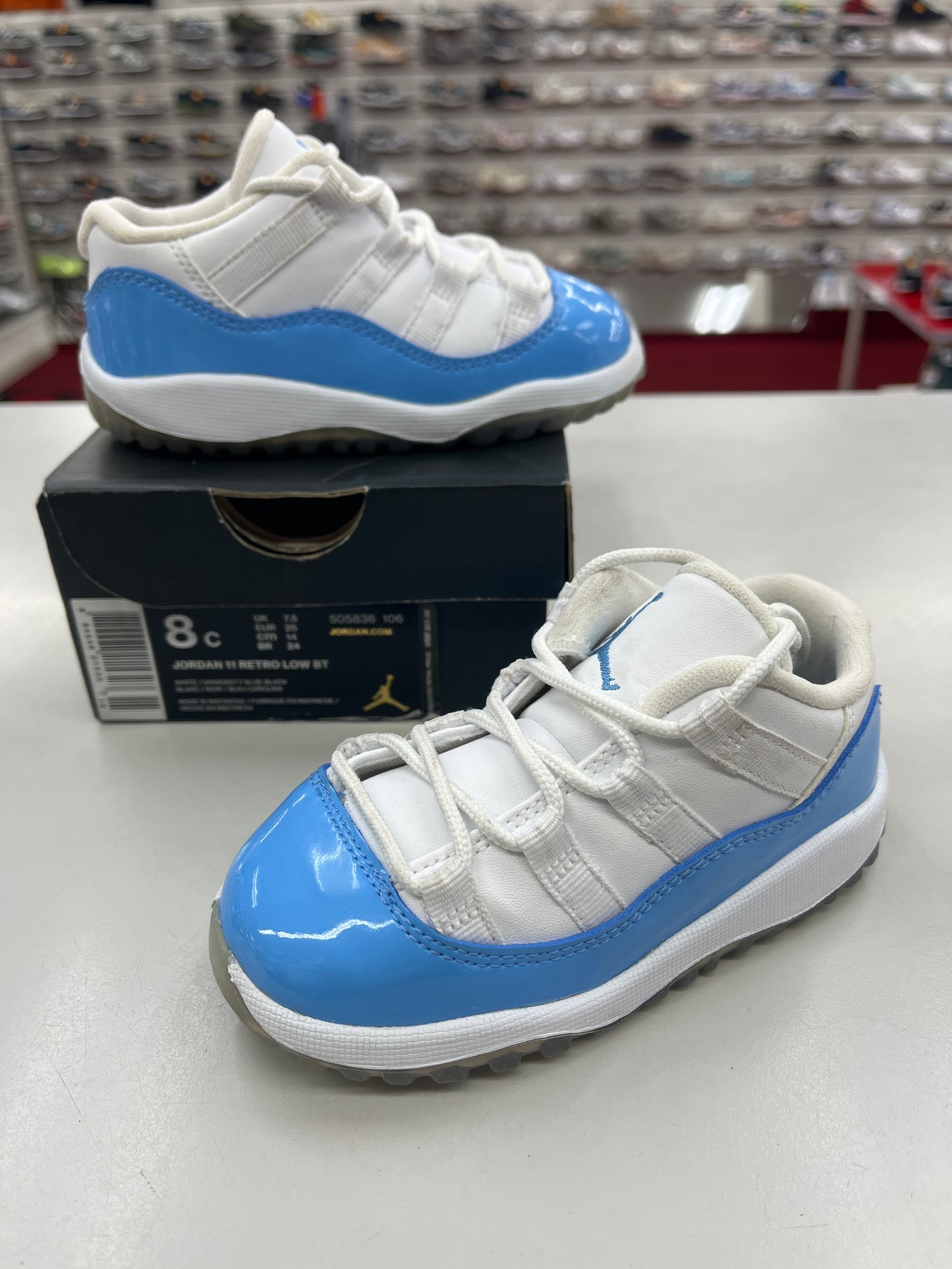 SZ 8C. Used 2016 Jordan 11 Retro Univ Blue.
