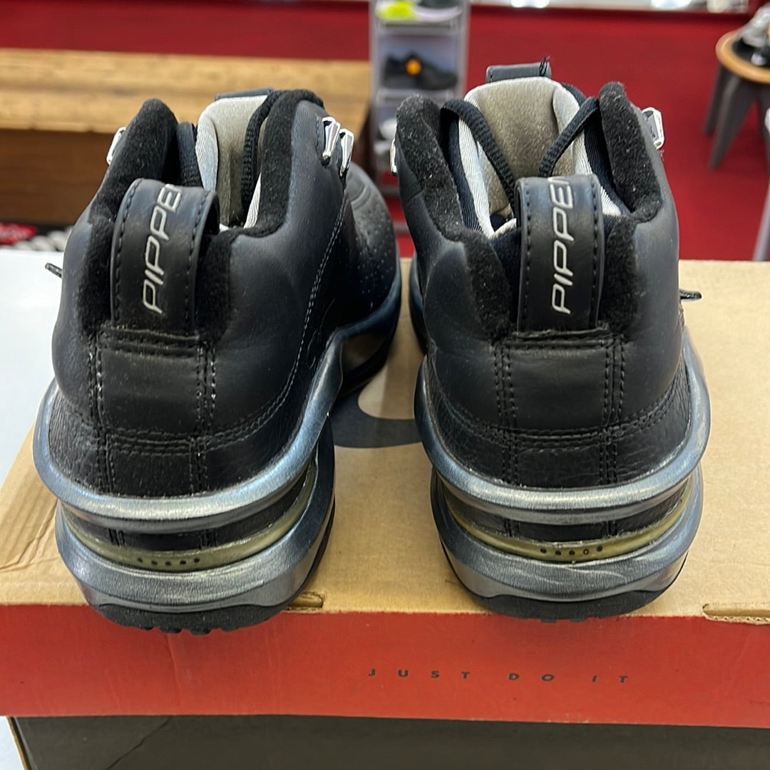 SZ 9.5 Men. 1999 Nike Air Pippen III.