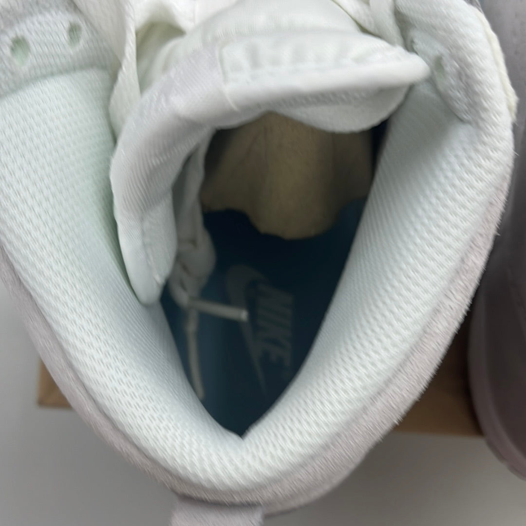 SZ 8.5 women. 2008 Nike Dunk Hi Pale Blue.