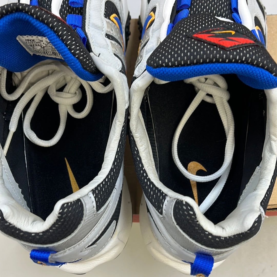 SZ 9 Men. 1997 Nike Air Terra Fire.