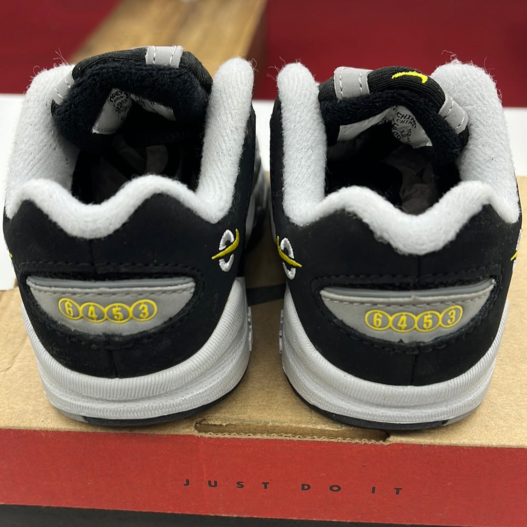 SZ 6.5C. 1999 Baby Nike Flatbush.
