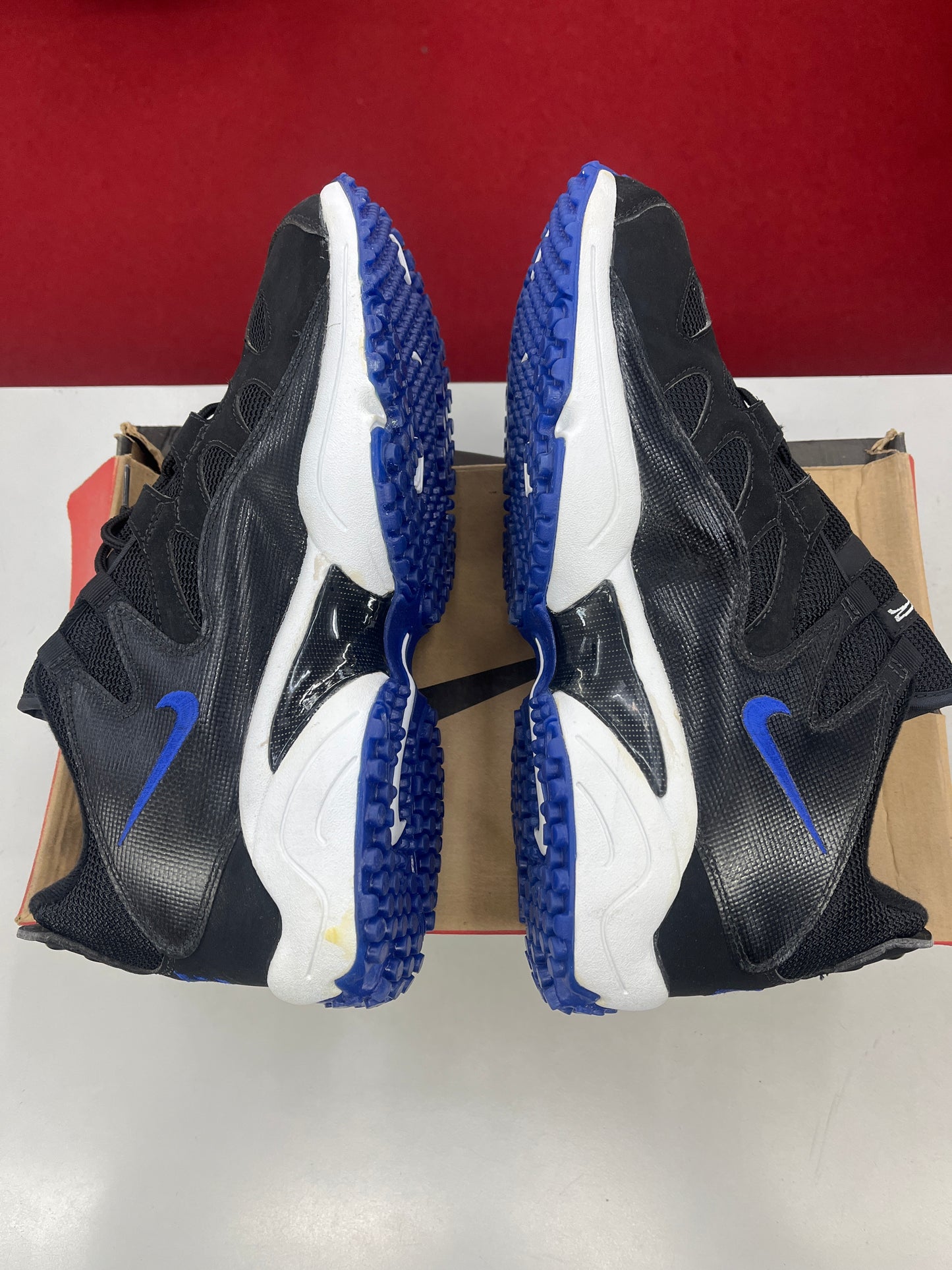 SZ 13 Men. 1996 Nike Air Turf Raider Low Royal.