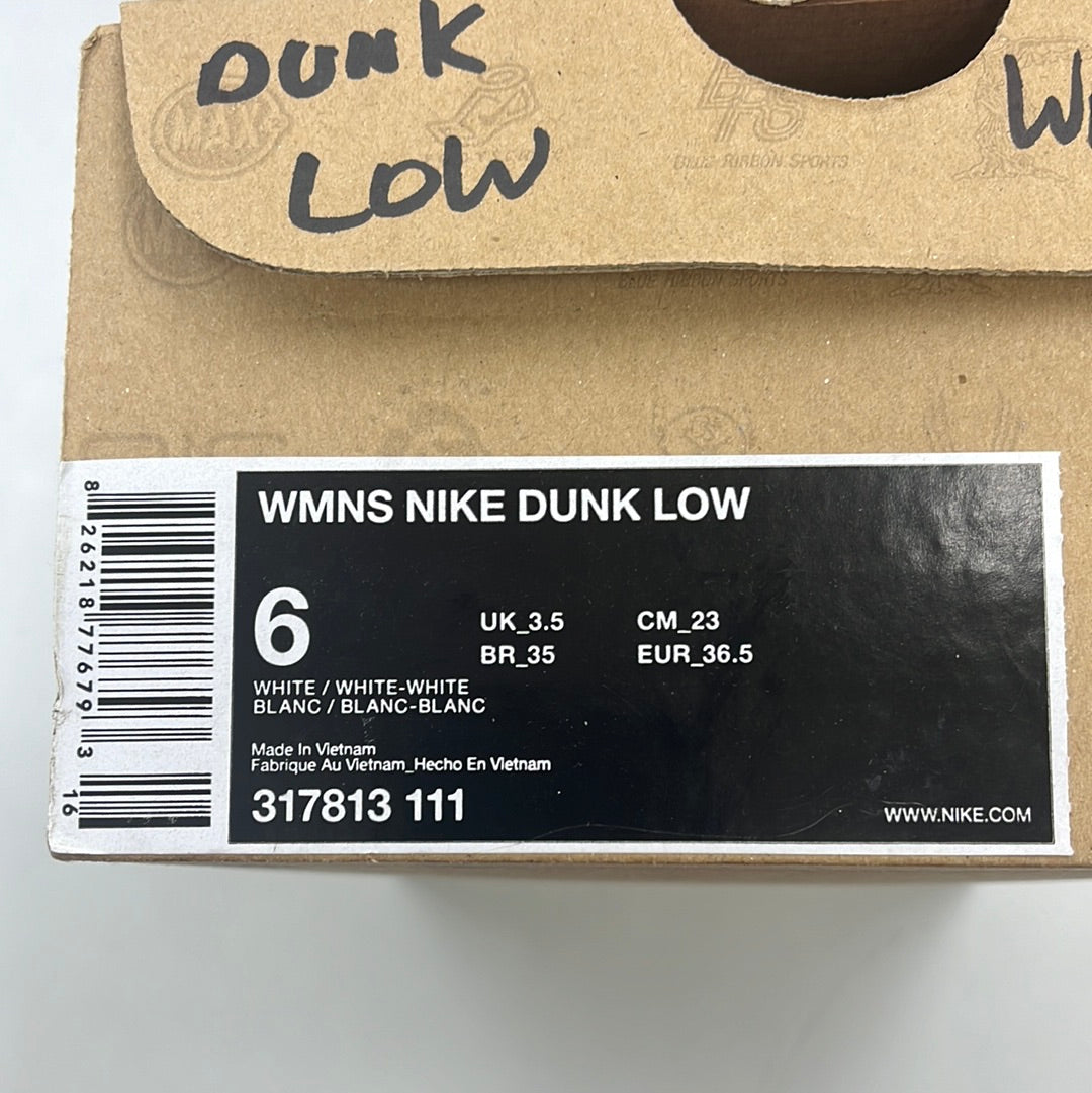 SZ 6 women. 2008 Nike Dunk Low.