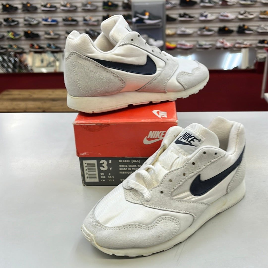SZ 3.5Y. 1992 Nike Decade GS.