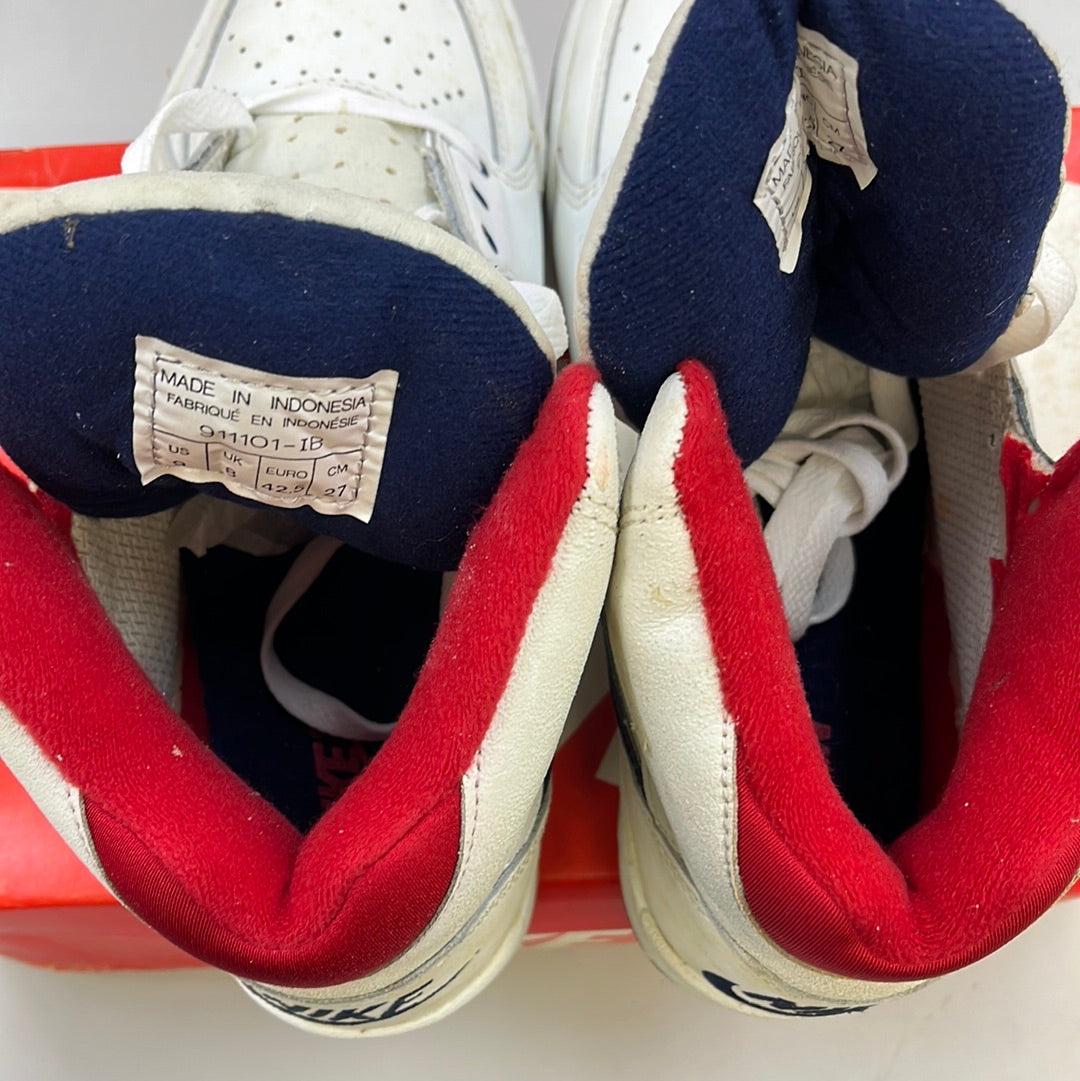 SZ 9 Men. 1991 Nike Court Force Mid.