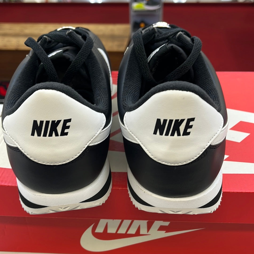 SZ 14 men. 2015 Nike Cortez Leather.