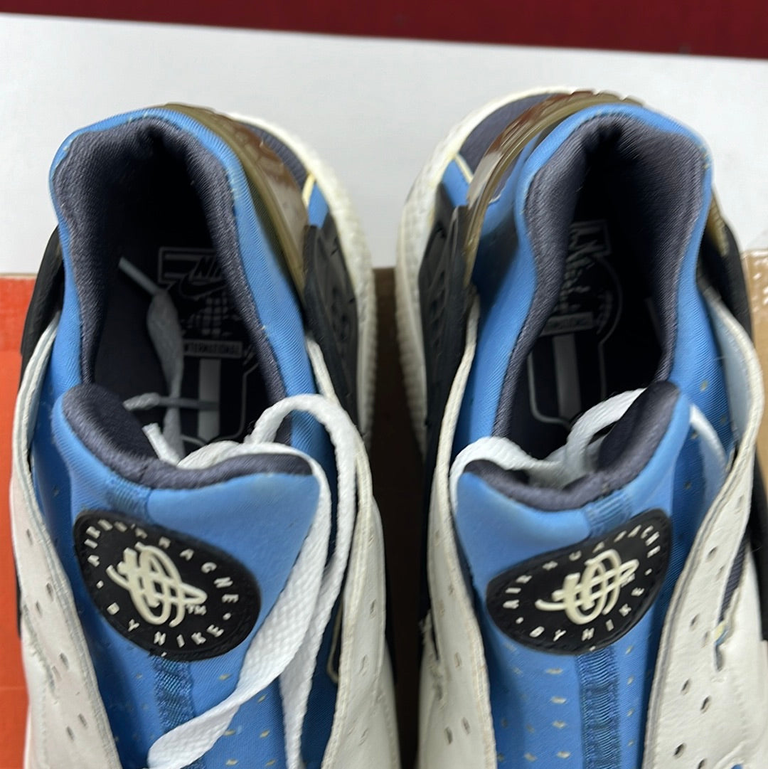 SZ 11 Men. 2000 Nike Air Huarache LE Columbia Blue.