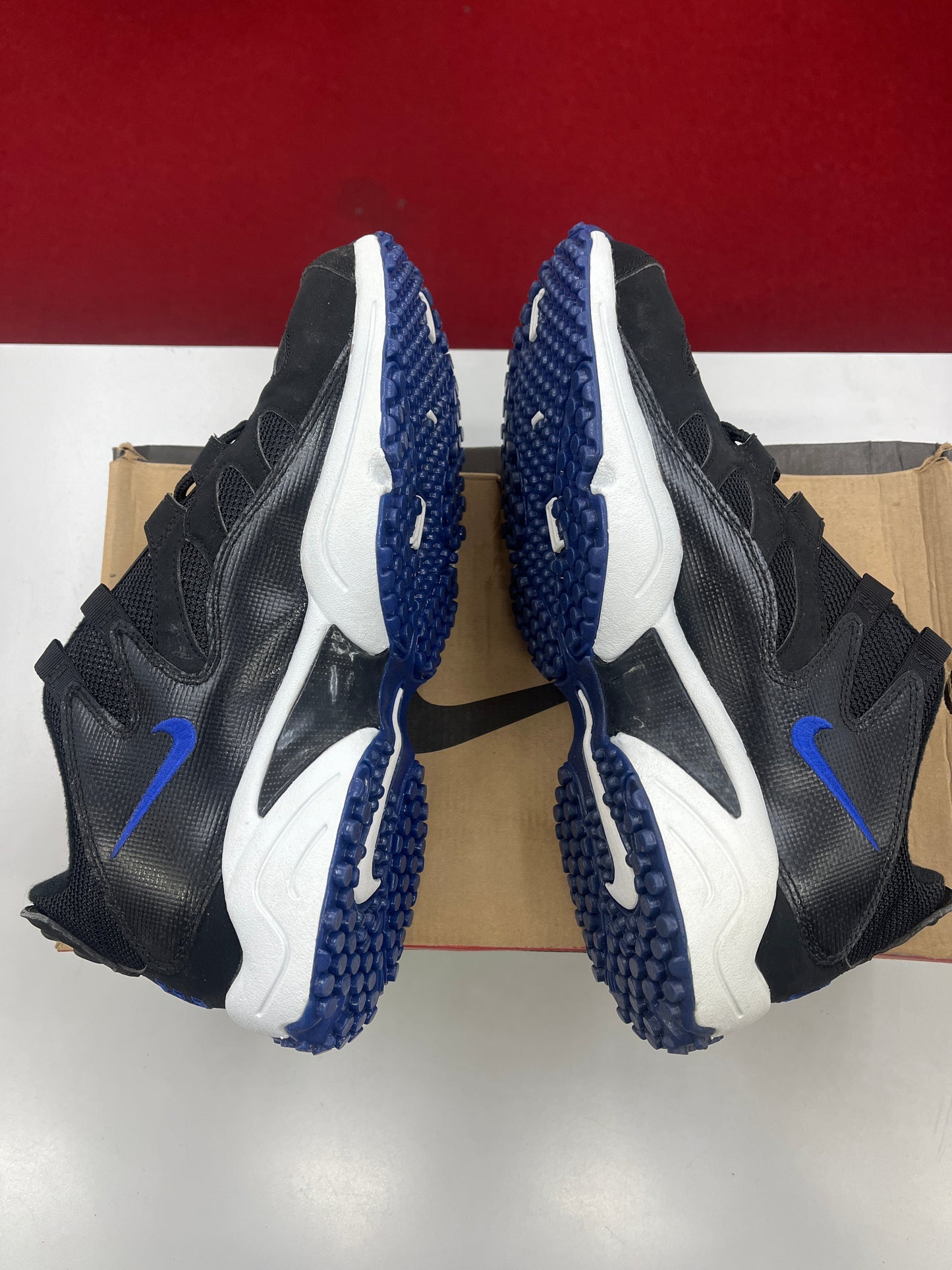 SZ 11 Men. 1996 Nike Air Turf Raider Low Royal.