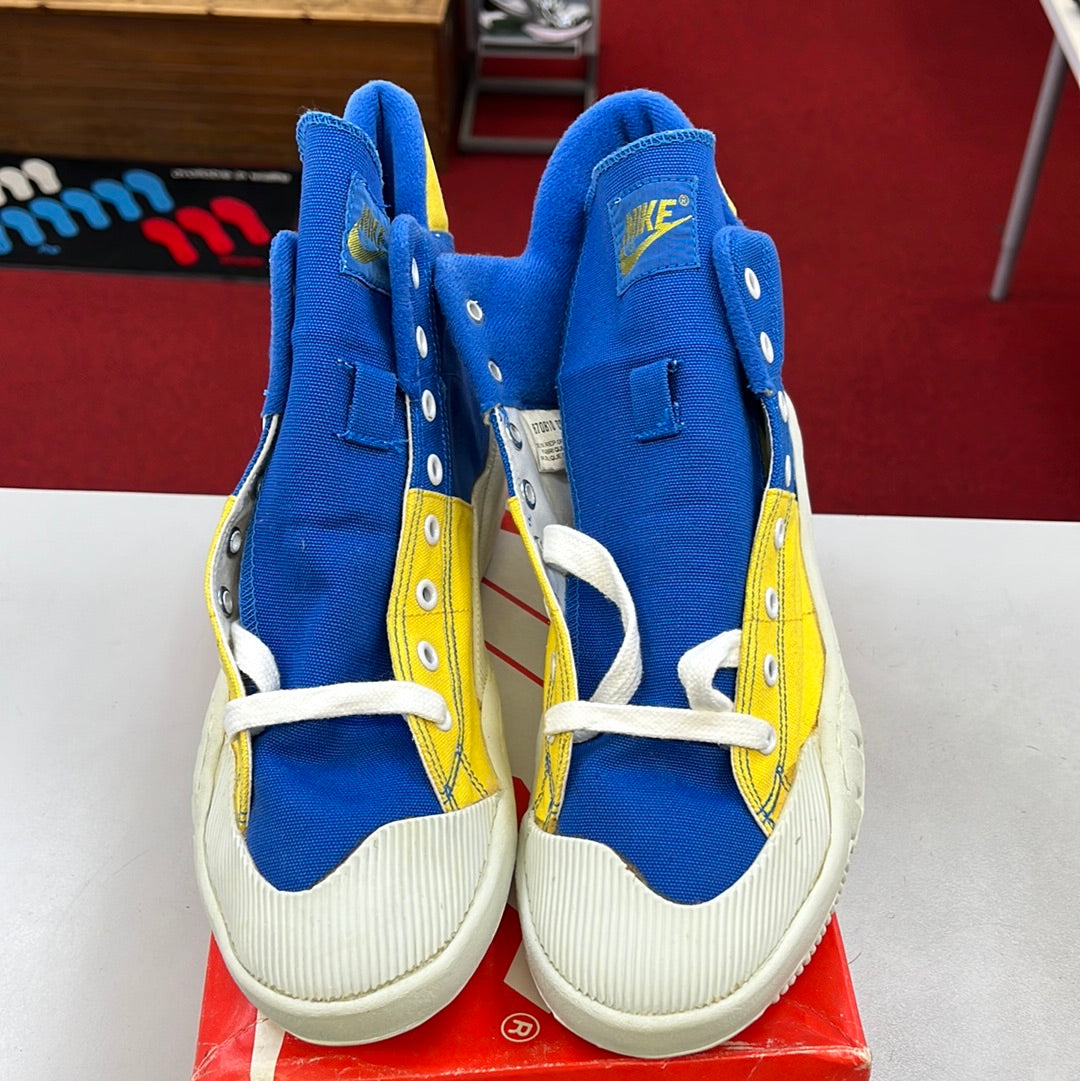 SZ 11 Men. 1987 Nike Outbreak High.