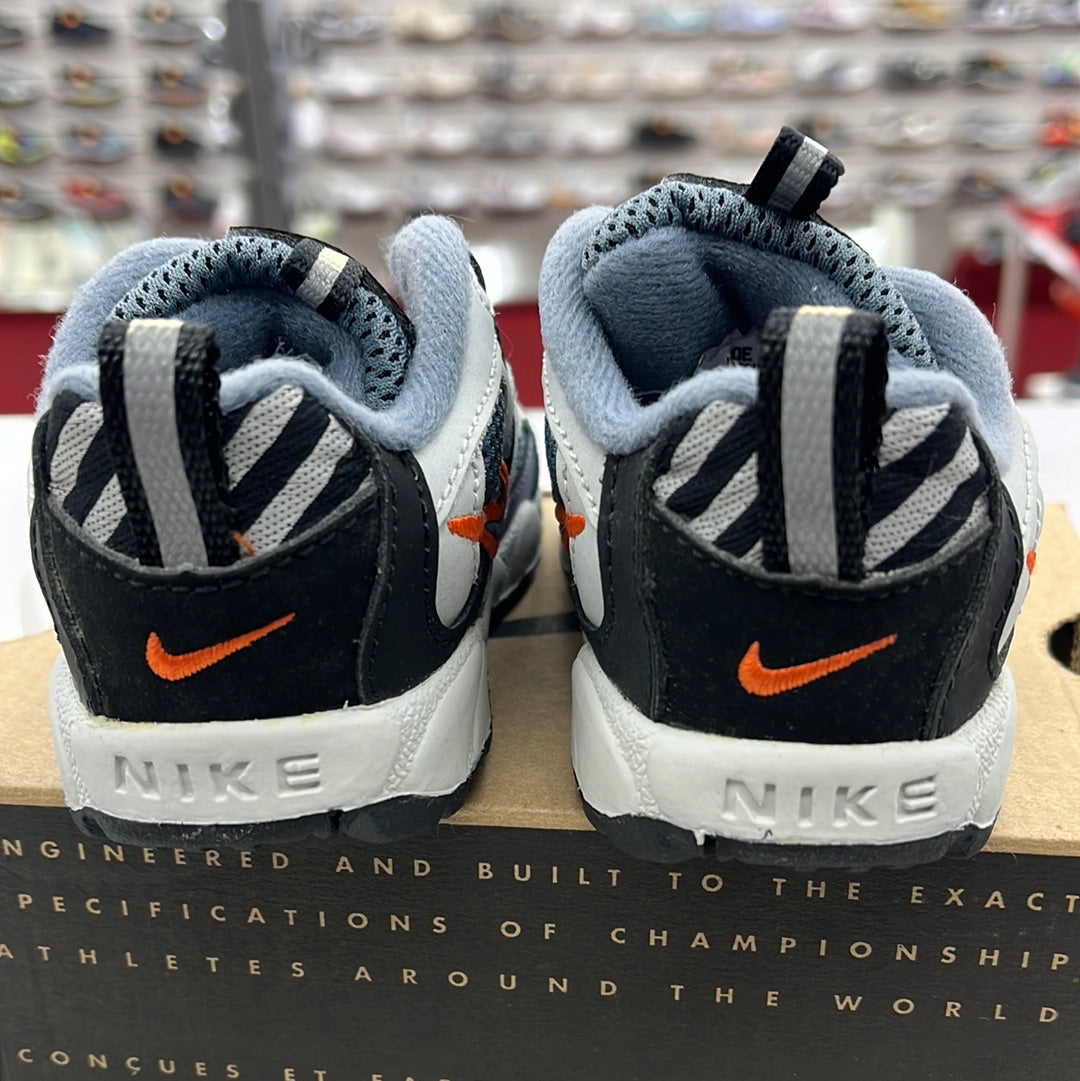 1998 Baby Nike Wintrailia Machine Grey.