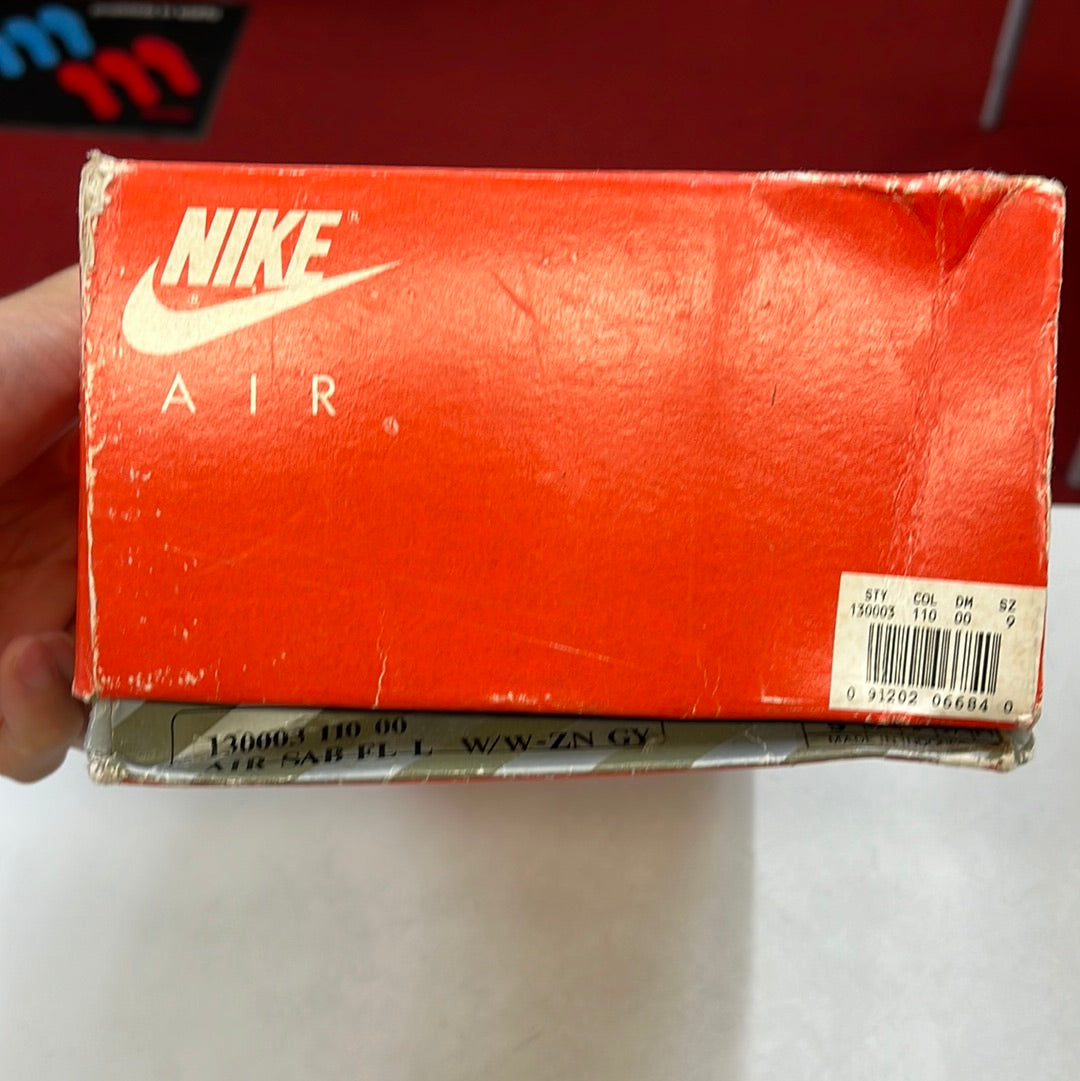 SZ 9 men. 1990 Nike Air Sabre Flight.