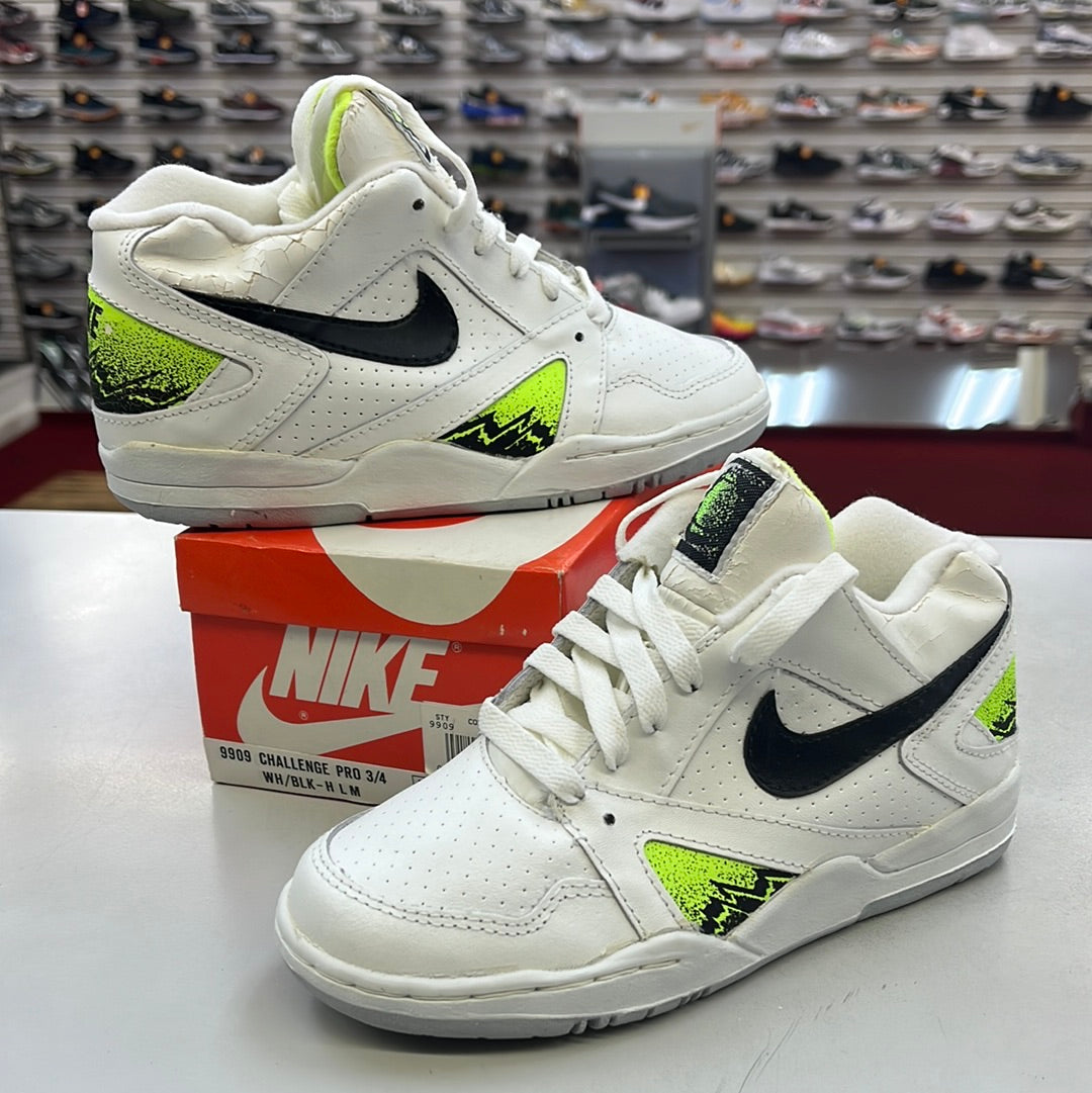 SZ 2.5Y. 1990 Nike Challenge Pro 3/4 Agassi.