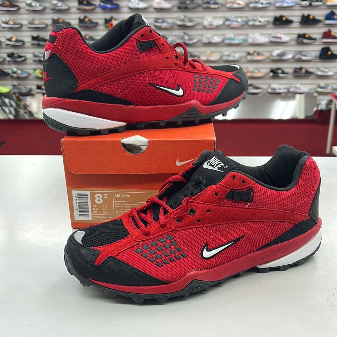 SZ 8.5 Men. 2002 Nike Air Tupu Red.