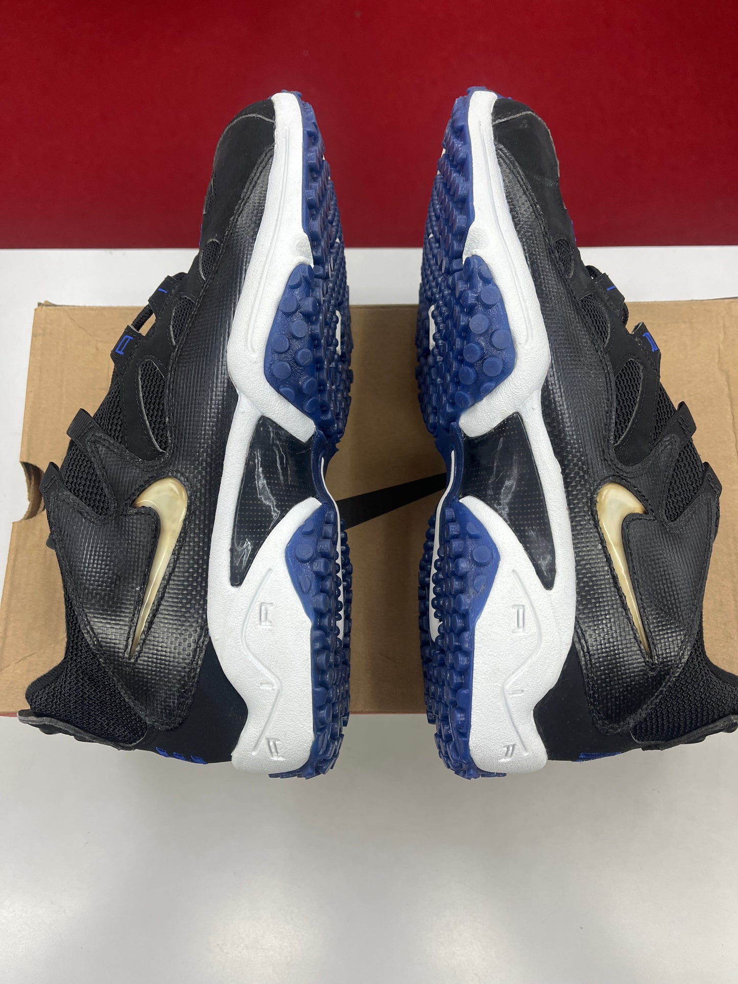 SZ 11.5 Men. 1996 Nike Air Turf Raider Low Royal.