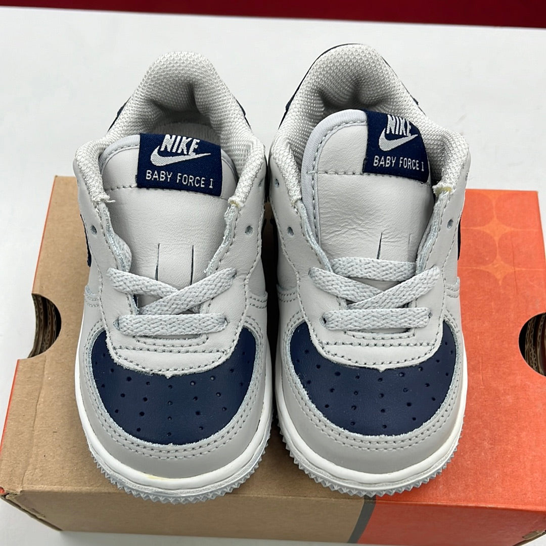 SZ 6.5C. 2004 Baby Nike AF1 Low.