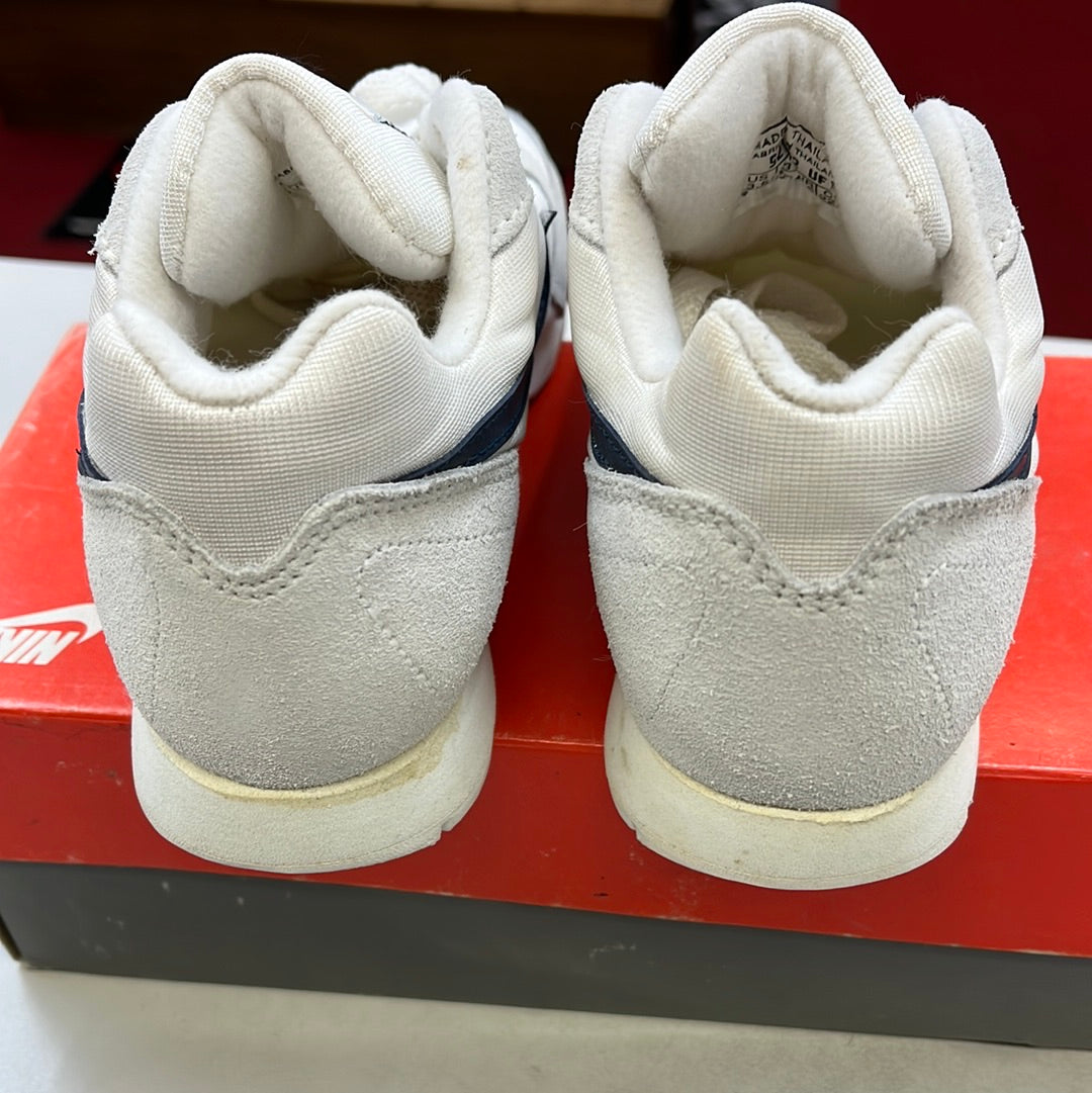 SZ 3.5Y. 1992 Nike Decade GS.