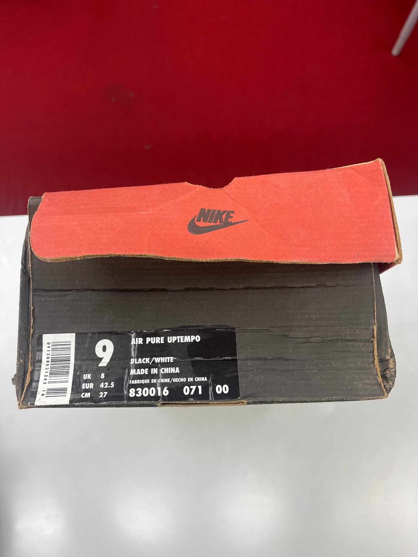 SZ 9 Men. 1997 Nike Air Pure Uptempo.
