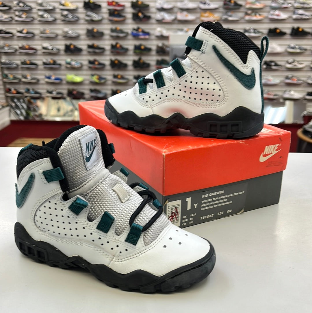SZ 1Y. 1993 Nike Kid Darwin Rodman.