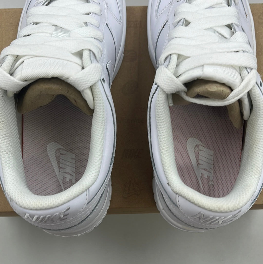 SZ 6 women. 2008 Nike Dunk Low.