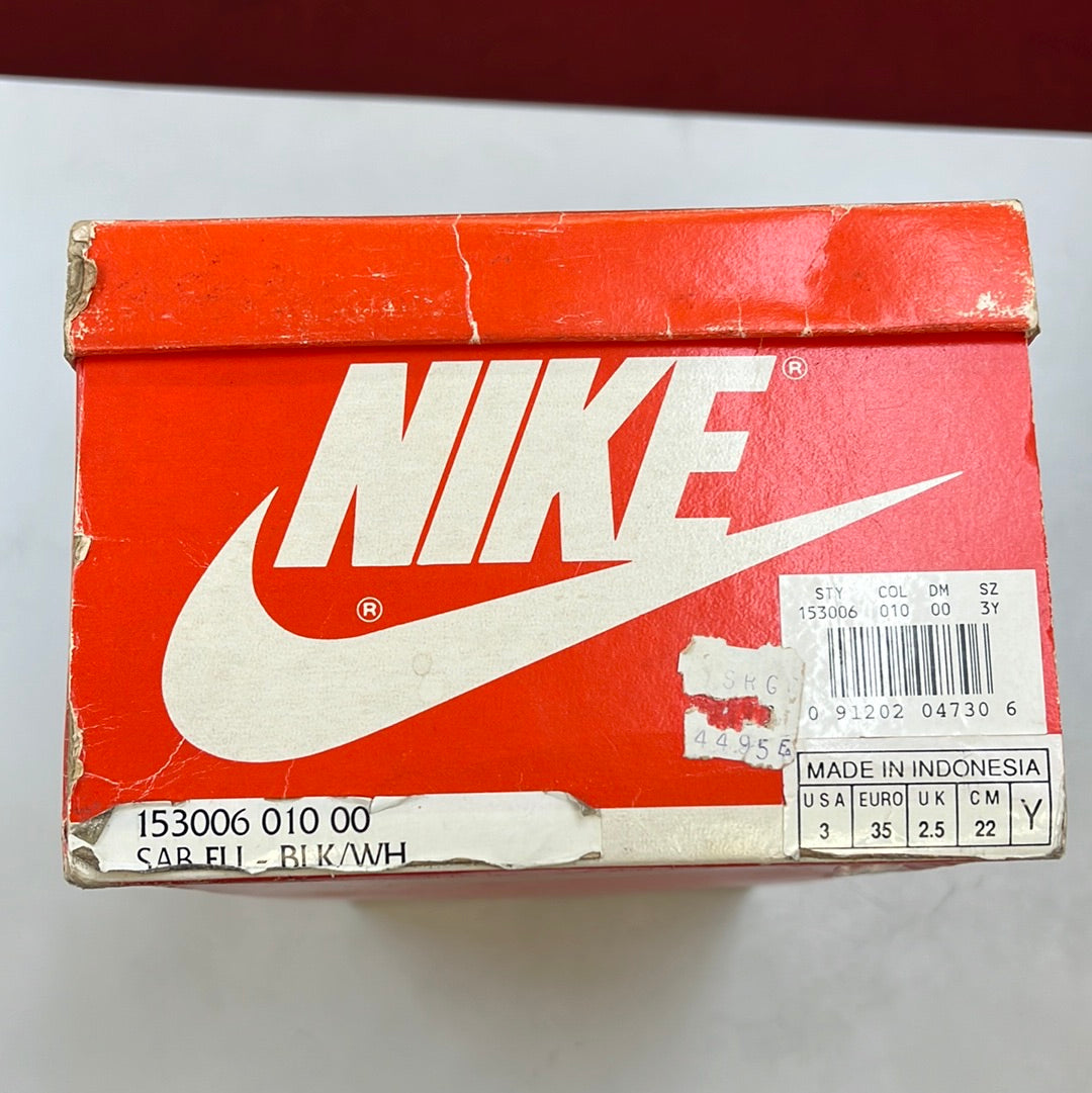 SZ 3Y. 1991 Nike Sabre Flight.