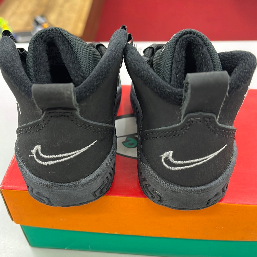 SZ 5C. 1995 Baby Nike Tight.