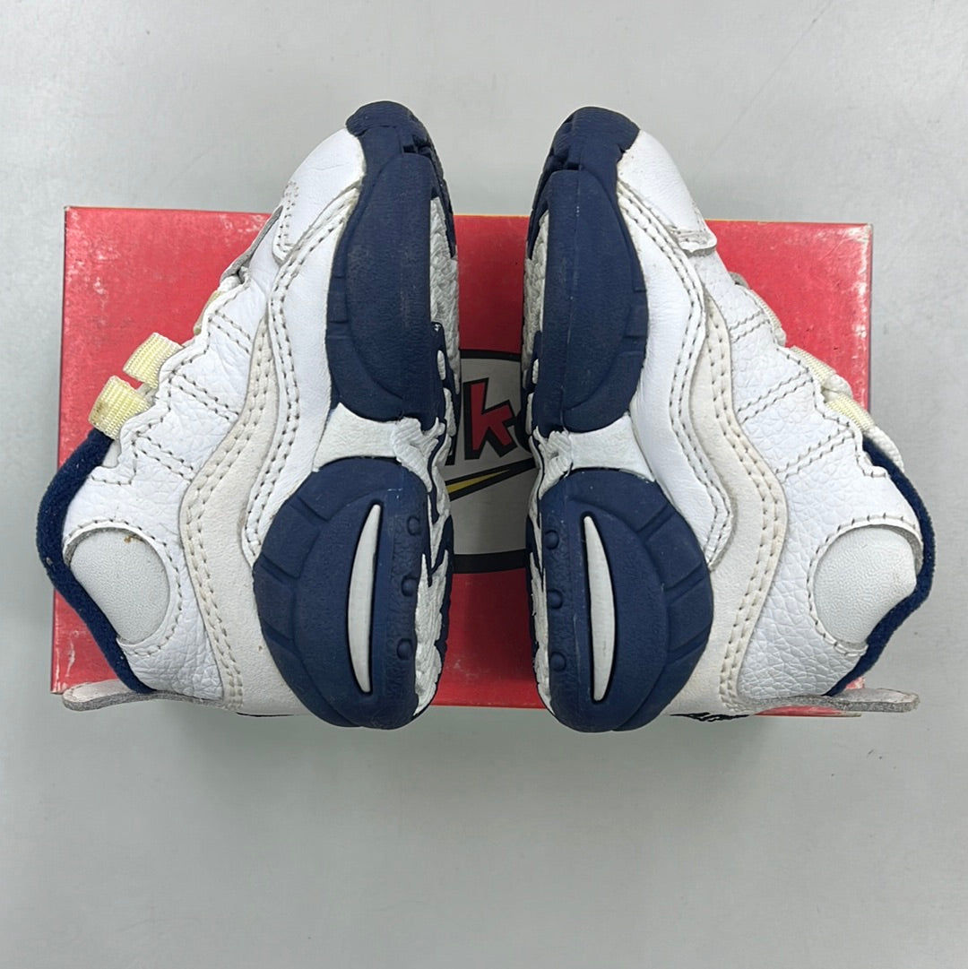 SZ 2.5C. 1995 Baby Nike Max Chris Webber.