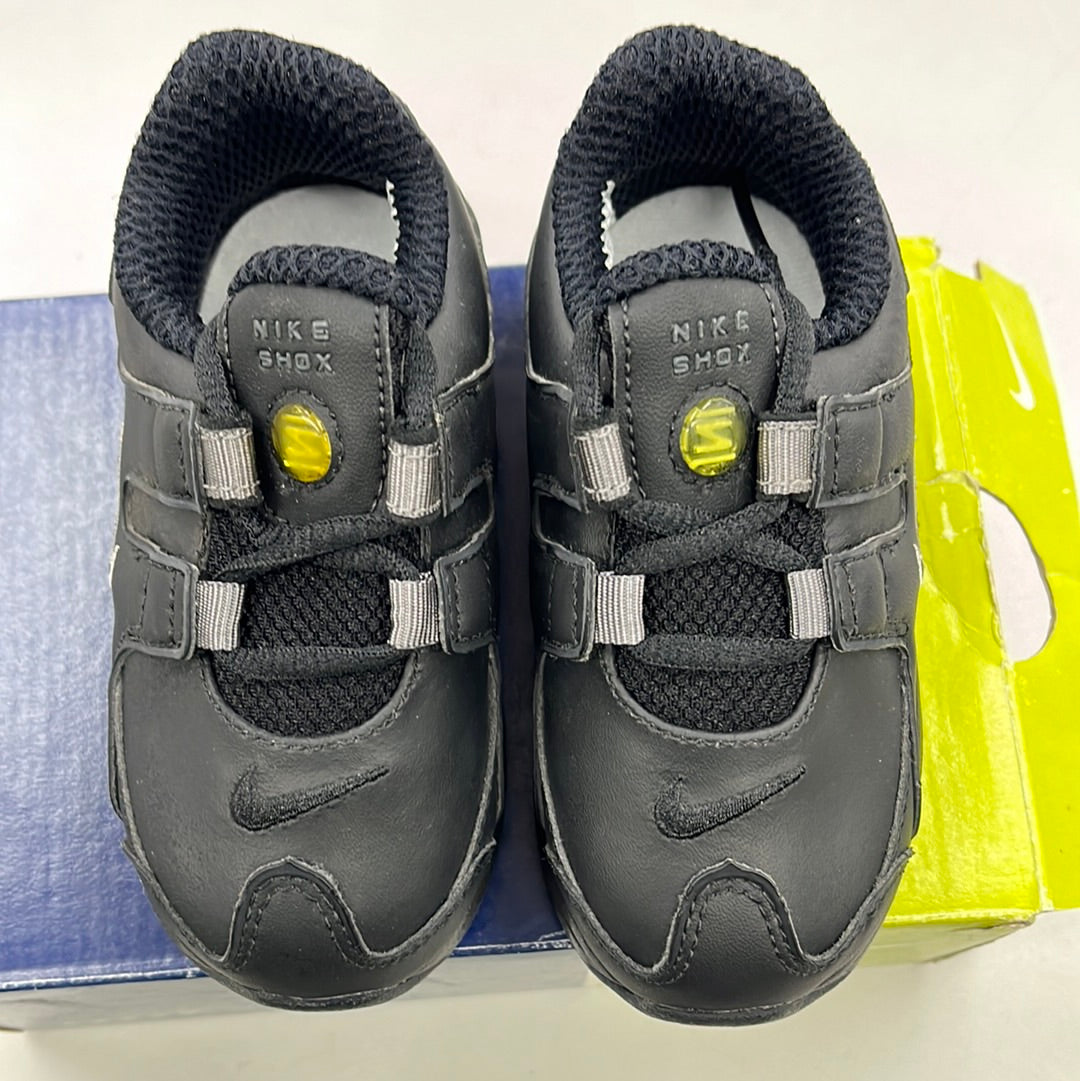 SZ 6.5C. 2003 Baby Nike Shox NZ.