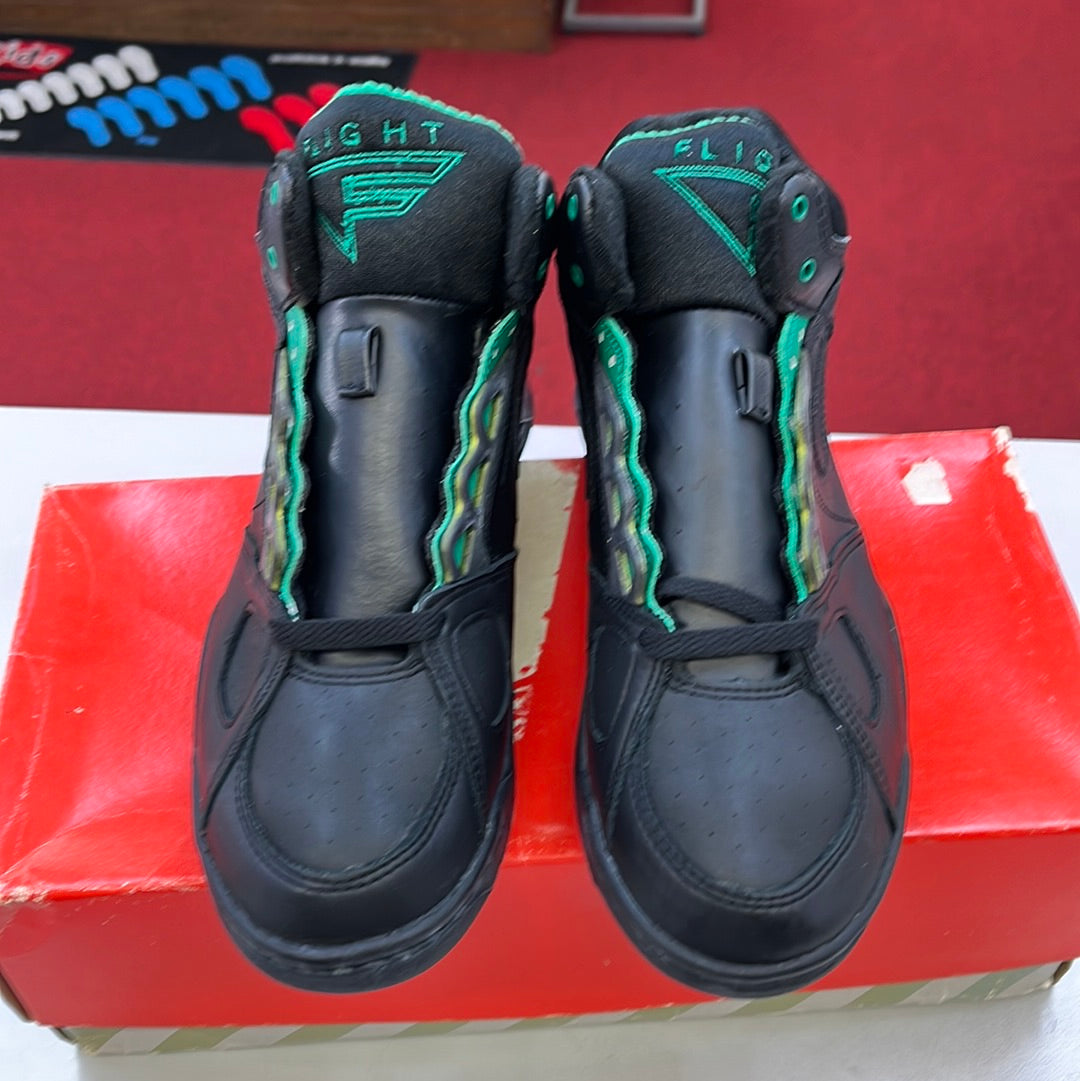SZ 8.5 Men. 1991 Nike Air Sabre Flight Low.