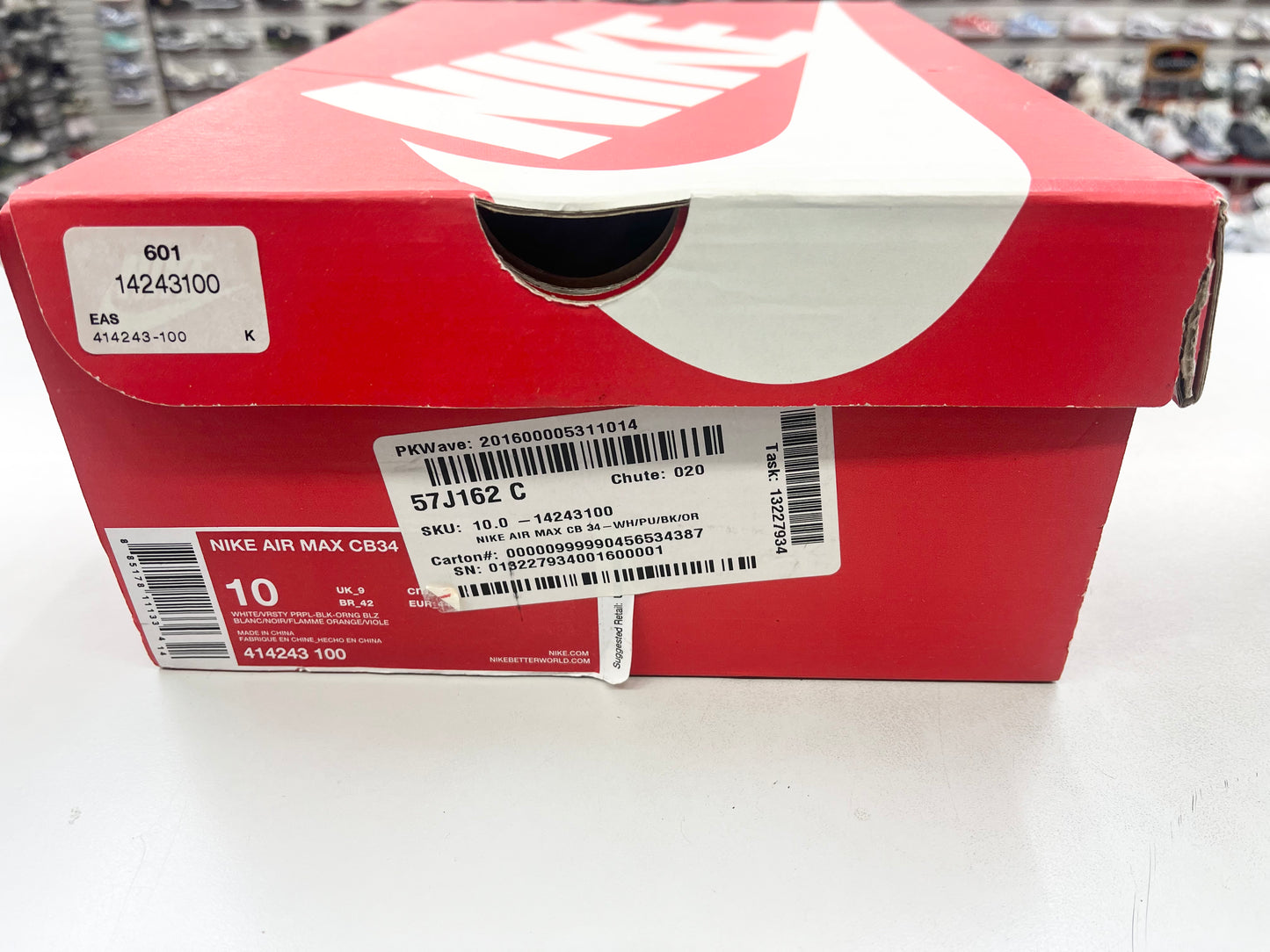 SZ 10 Men. 2016 Nike Air Max CB34