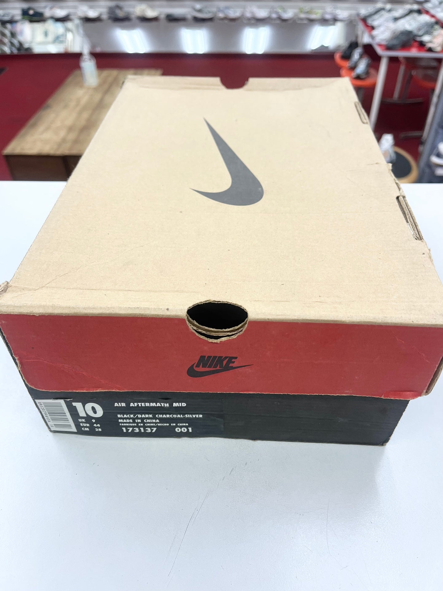 SZ 10 Men. 1998 Nike Air Aftermath Mid.