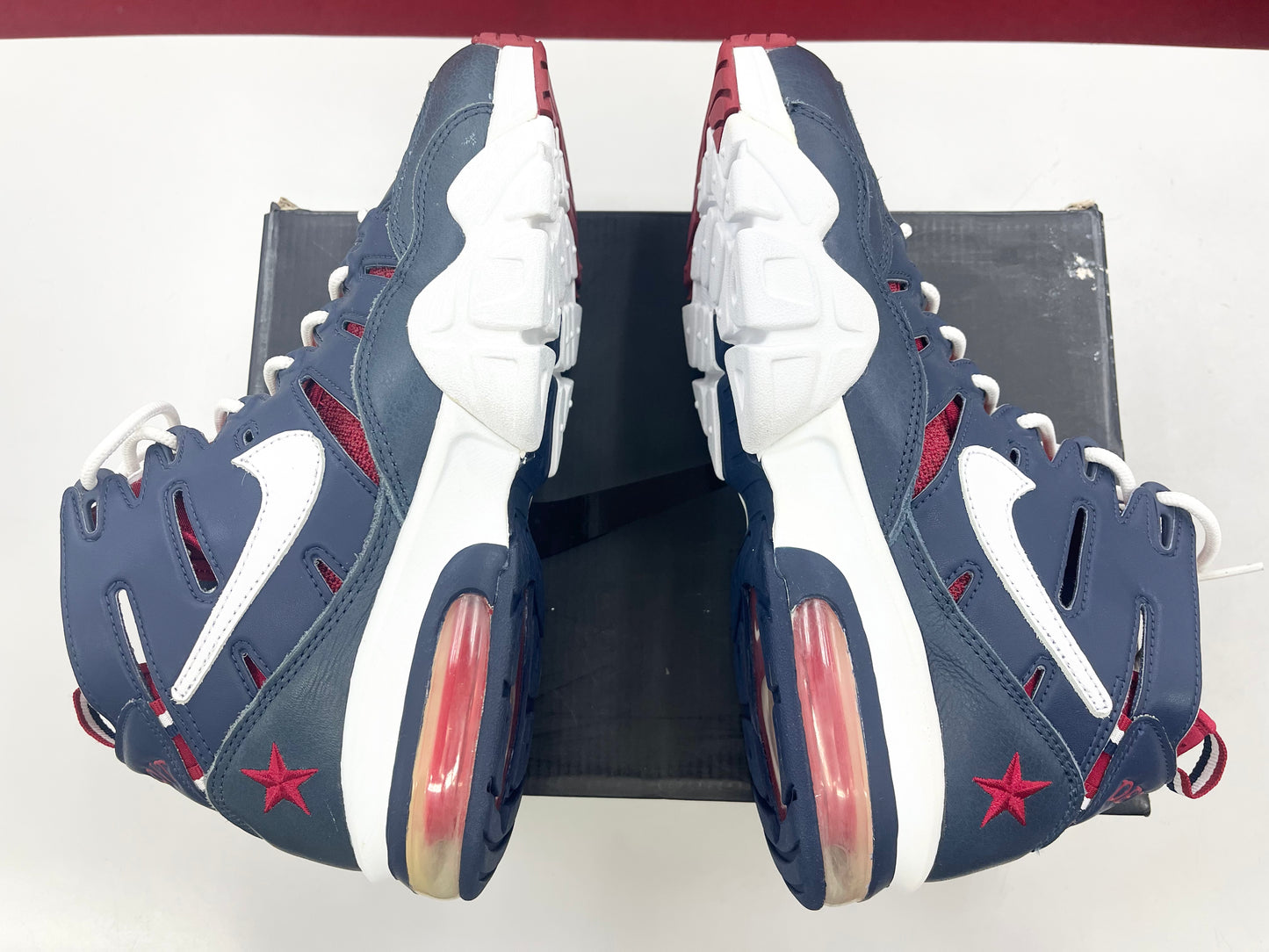 SZ 9.5 Men. 2006 Nike air trainer max 2 UTT STAR.