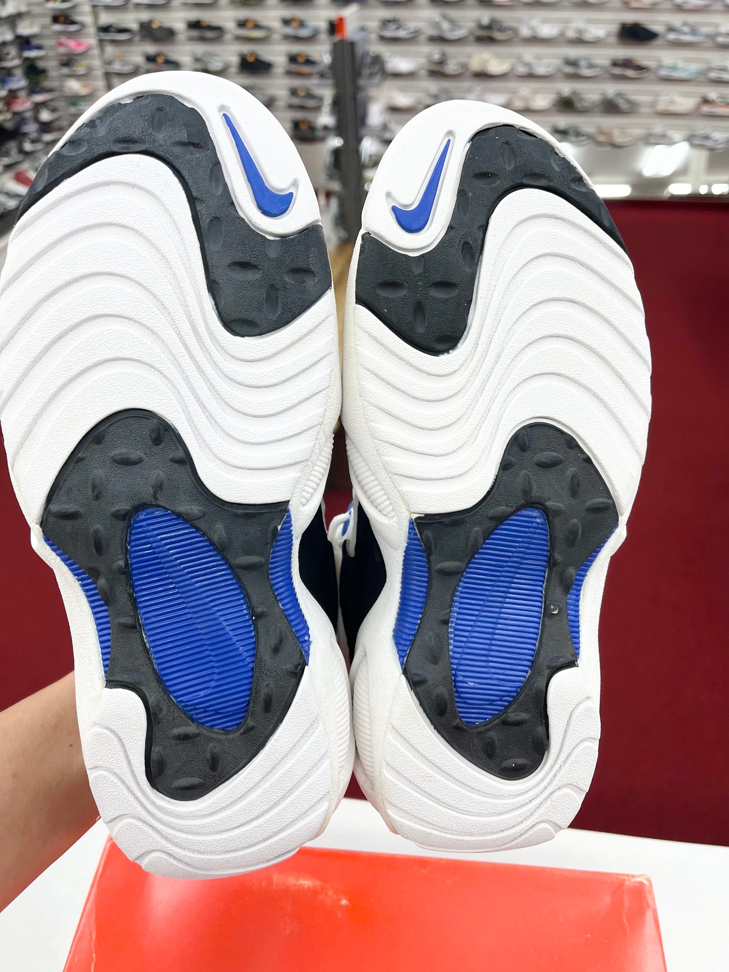 SZ 7 Men. 1995 Nike Air Lambaste.
