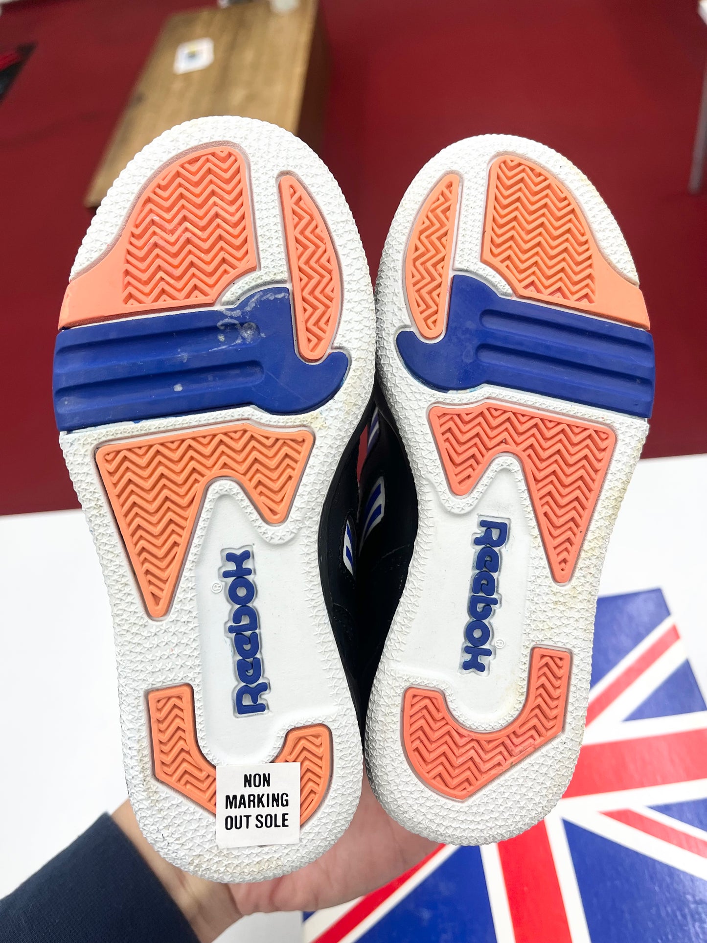 SZ 10C. 90’s Baby Reebok Pump Three Pointer.