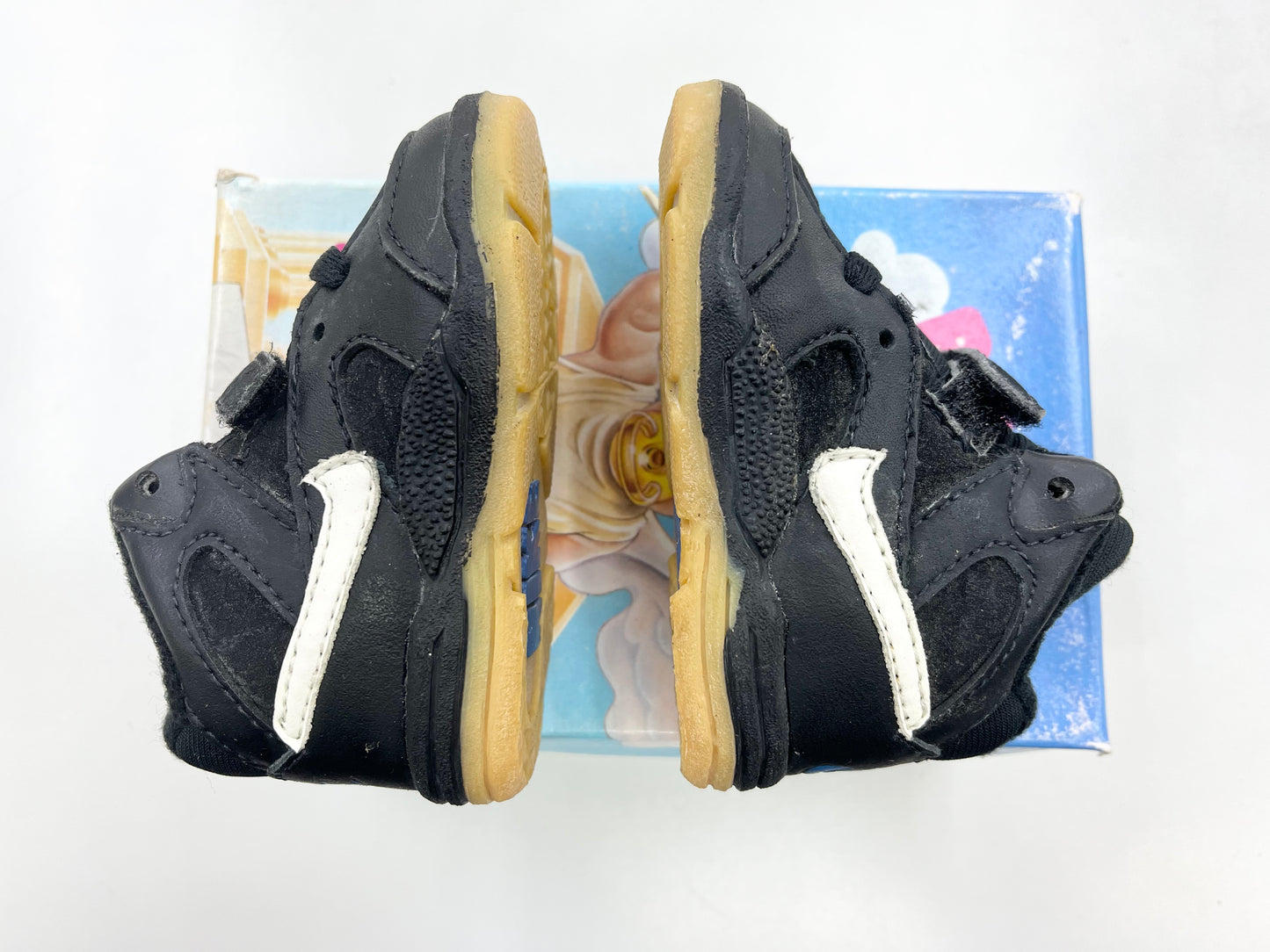 SZ2.5C. 1992 Baby Nike Magnum Force.