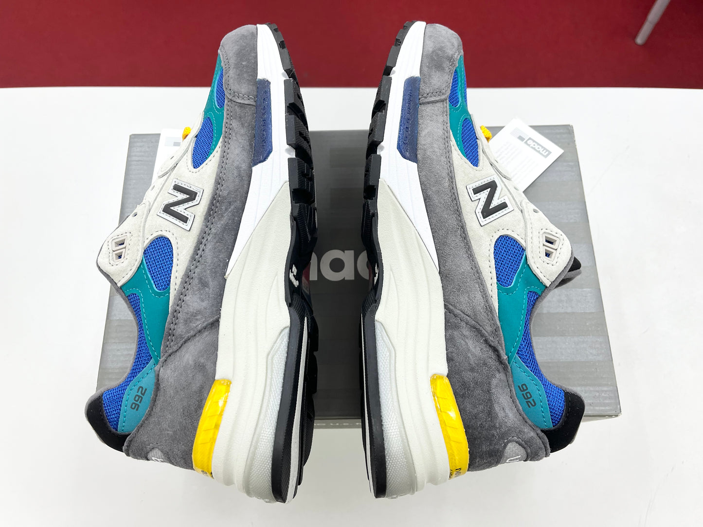 SZ 8.5 Men. New Balance 992RR