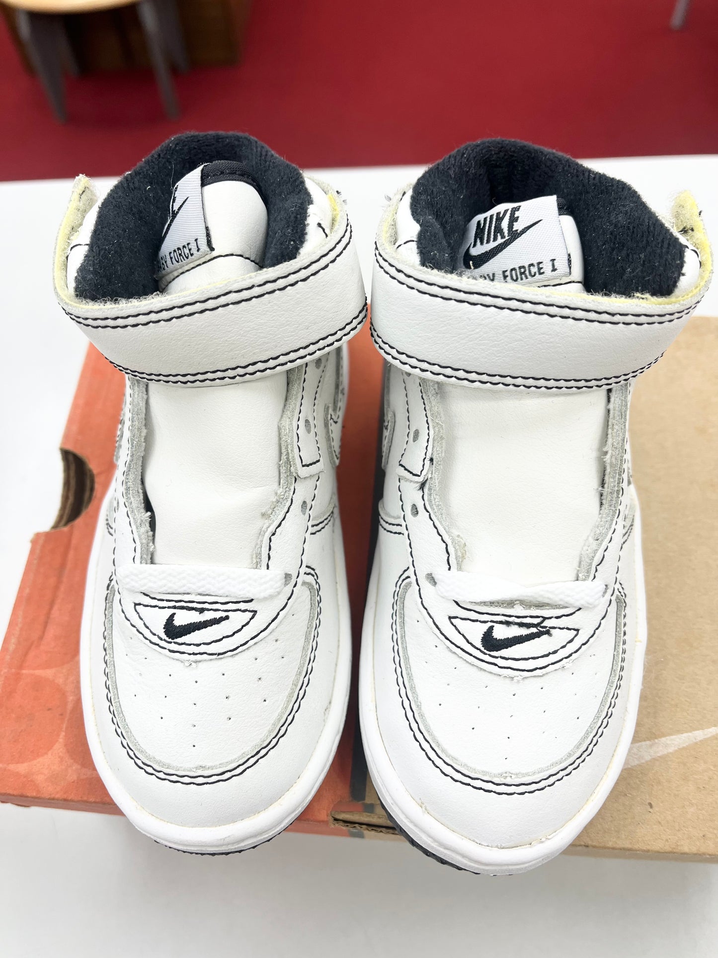 SZ 8.5C. 2002 Baby Nike AF1 Mid White/Black.
