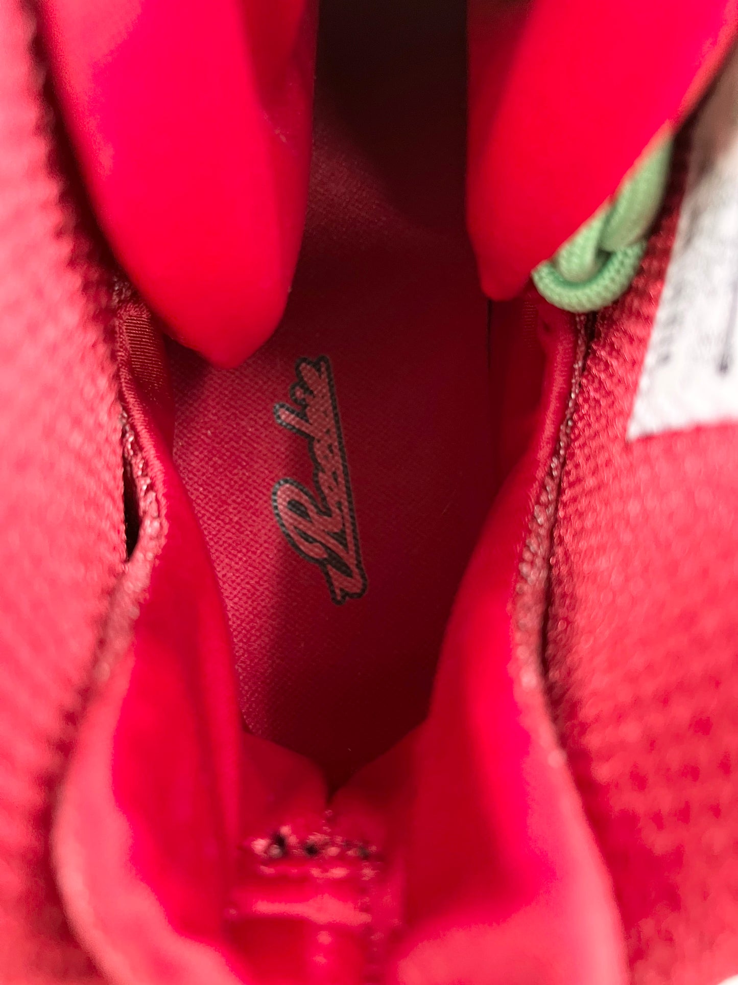 SZ 13 Men. 2012 PreOwned Nike Zoom Rookie.