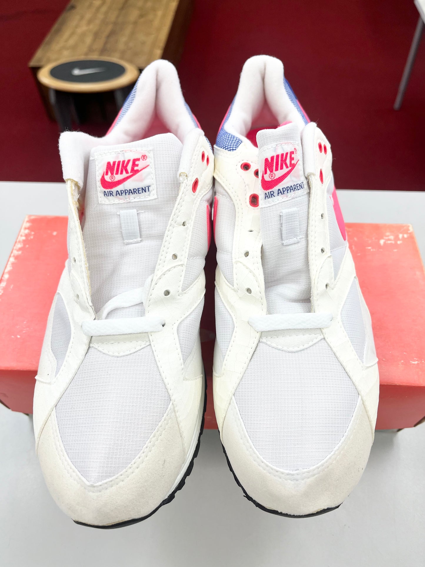 SZ 10 Men. 1990 Nike Air Apparent.