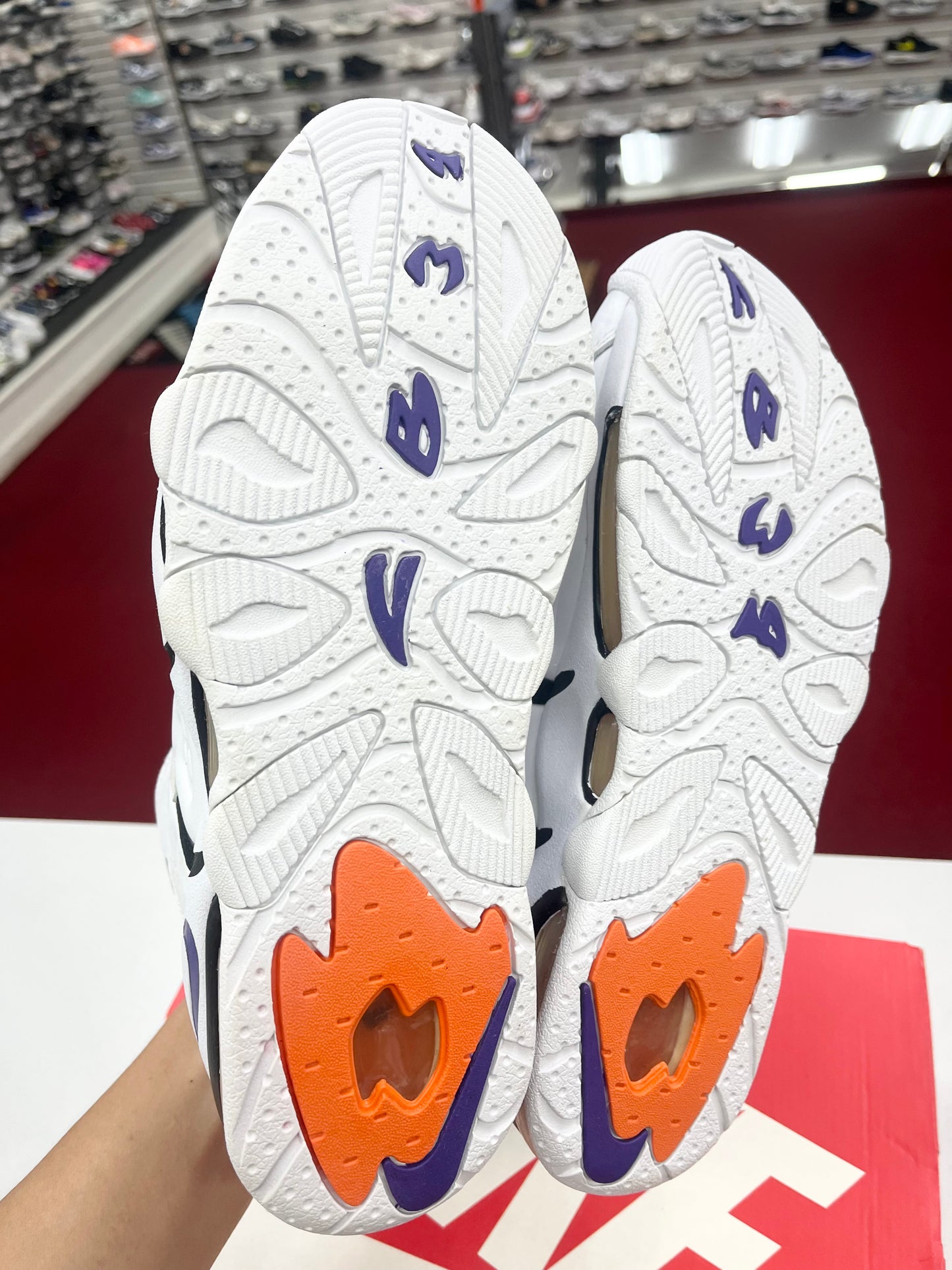 SZ 10 Men. 2016 Nike Air Max CB34