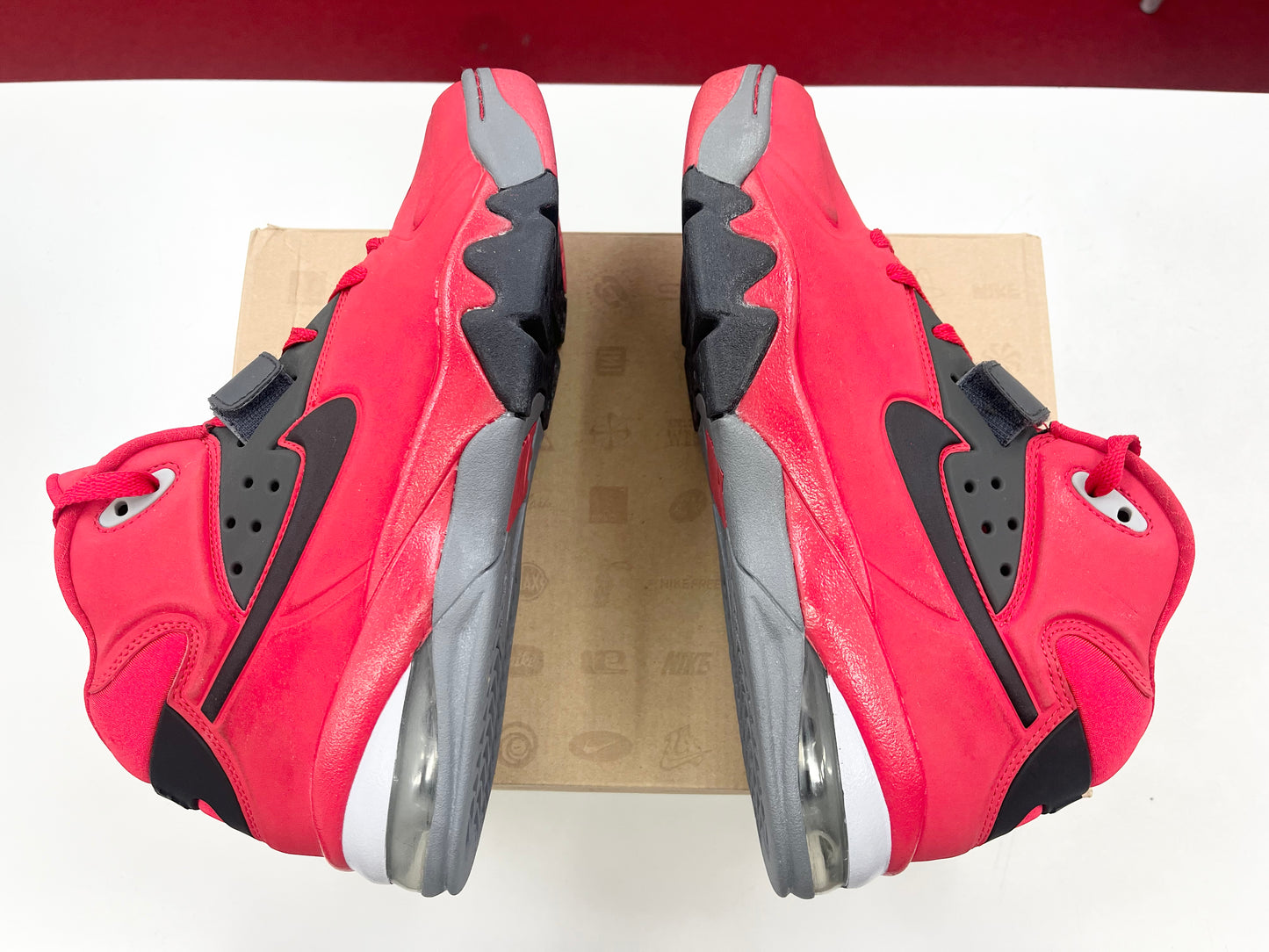 2012 Nike Air Force Max 2013 Charles Barkley.