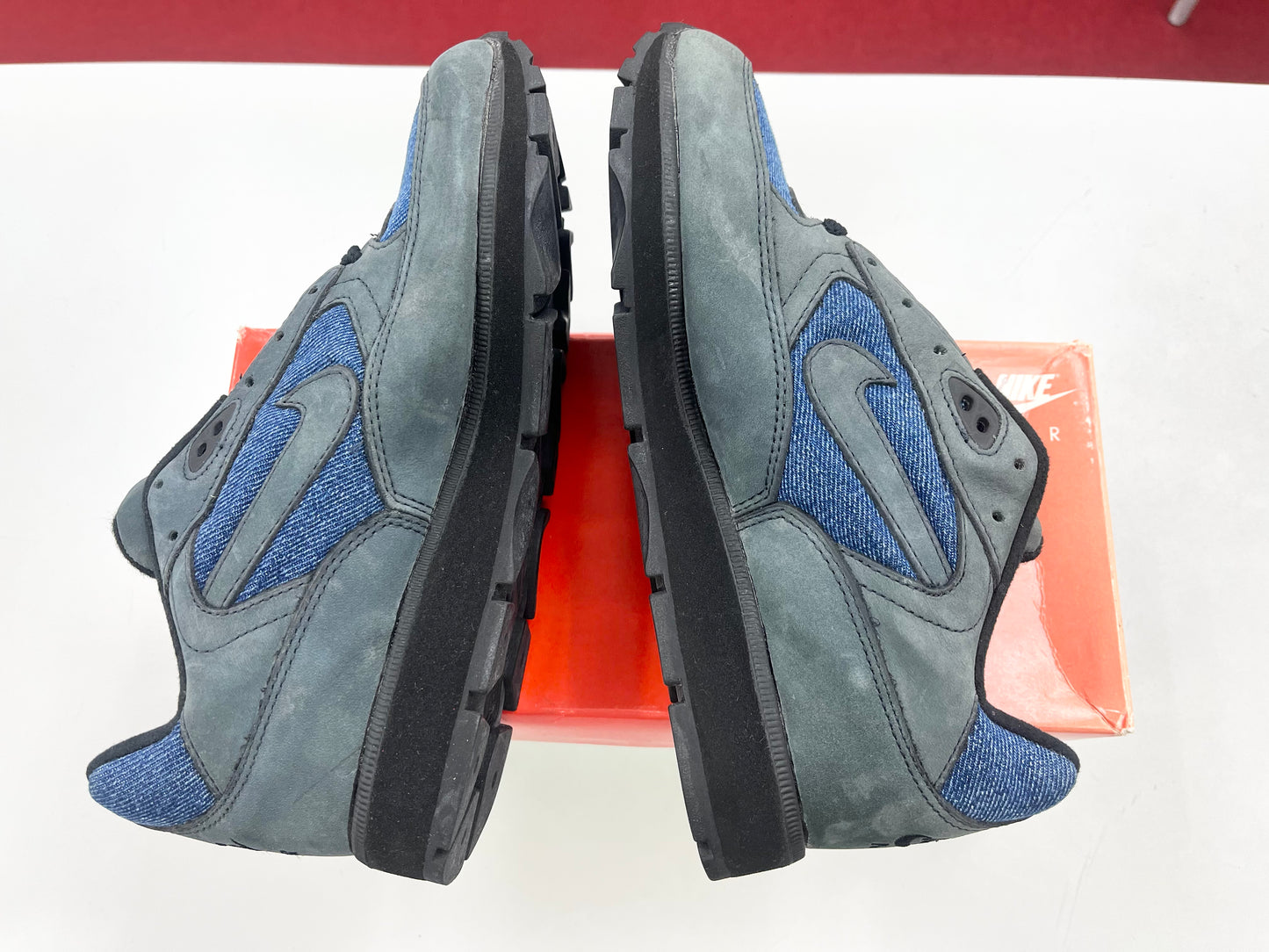 SZ 7 Men. 1992 Nike Air Attitude Denim.