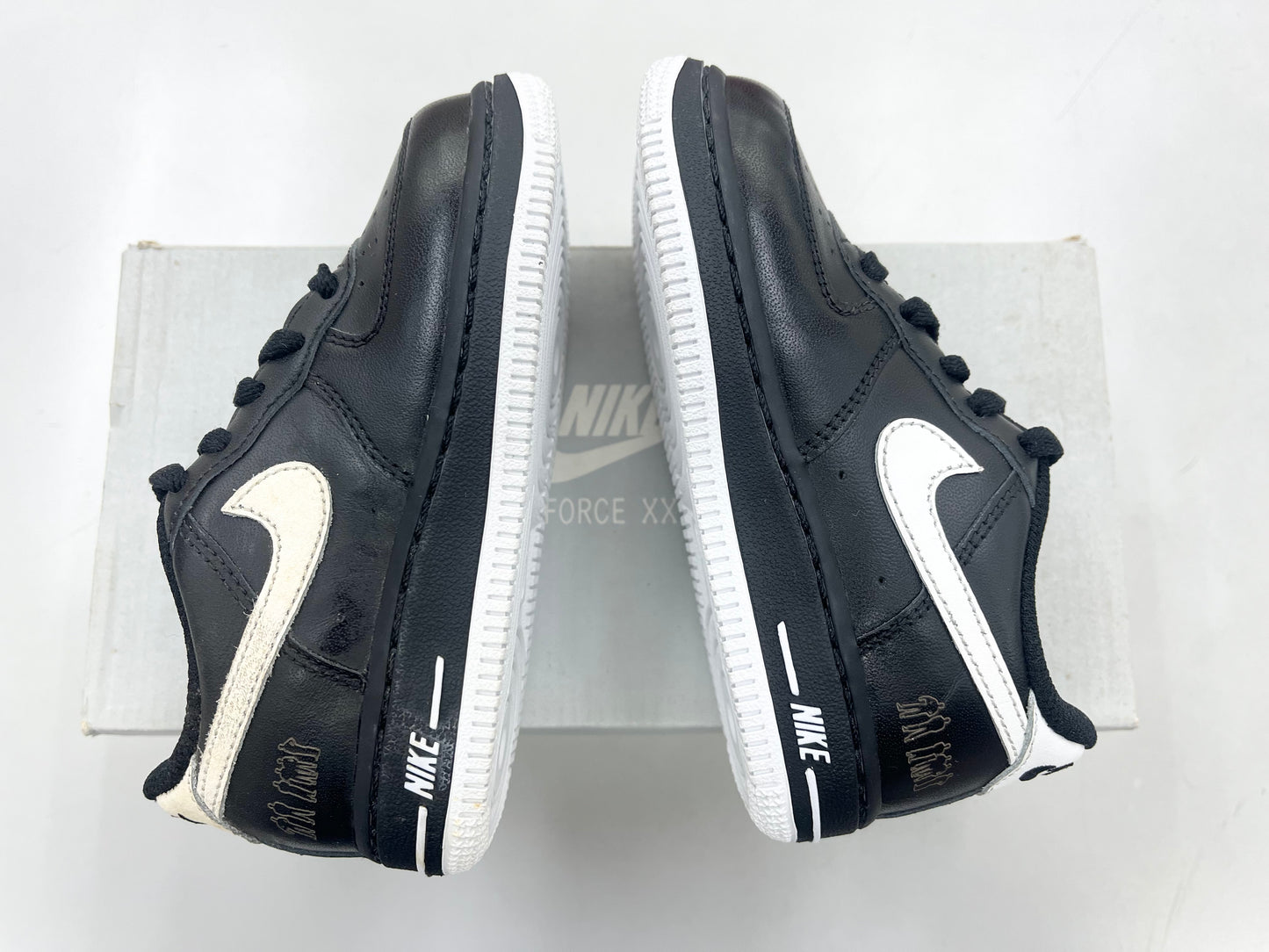 SZ 8.5C. 2008 Baby Nike AF1 low black original six.